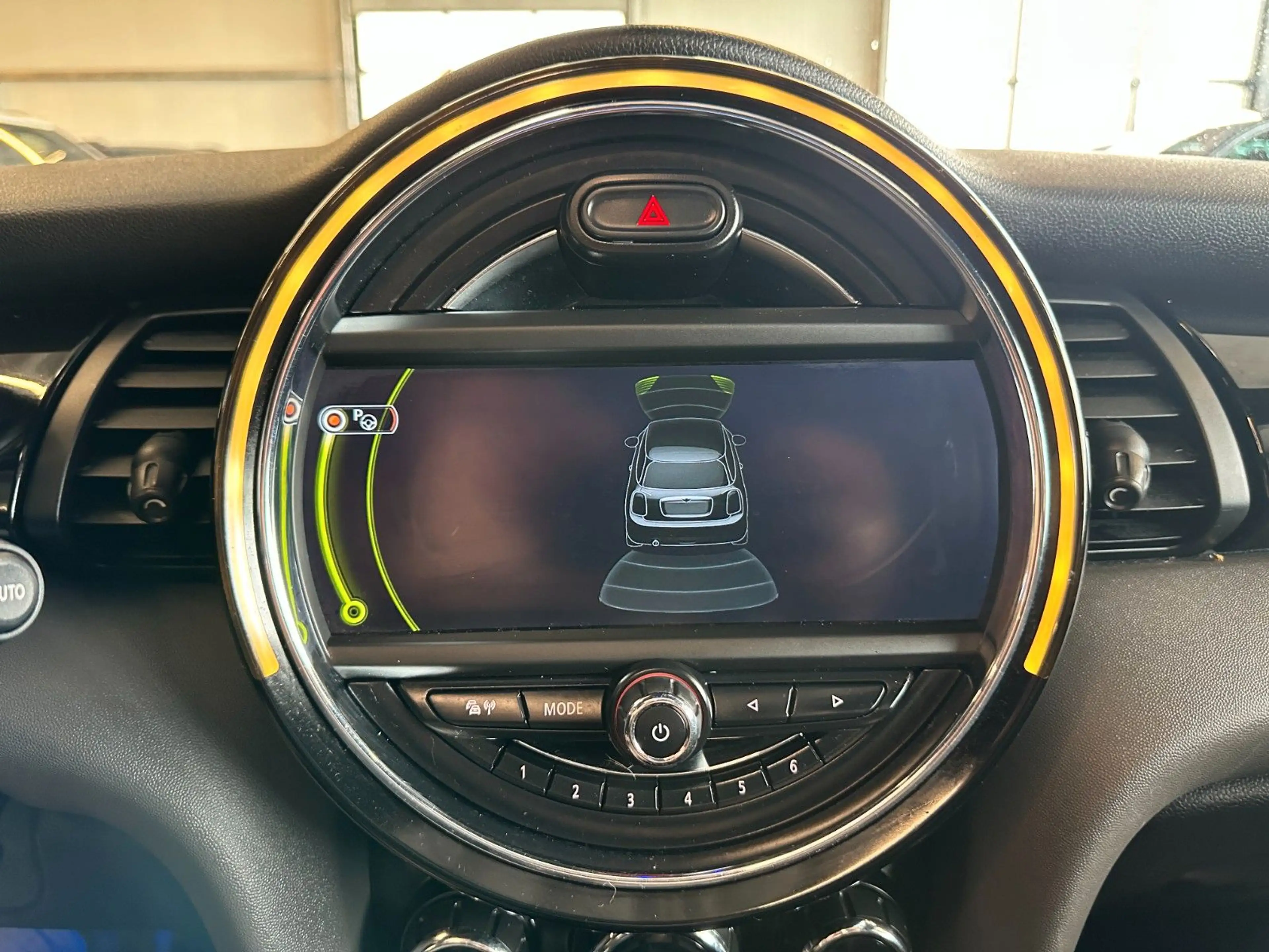 MINI Cooper SD *PANO*TEMPO*PDC*2-ZONEN*SPORT* — photo 14