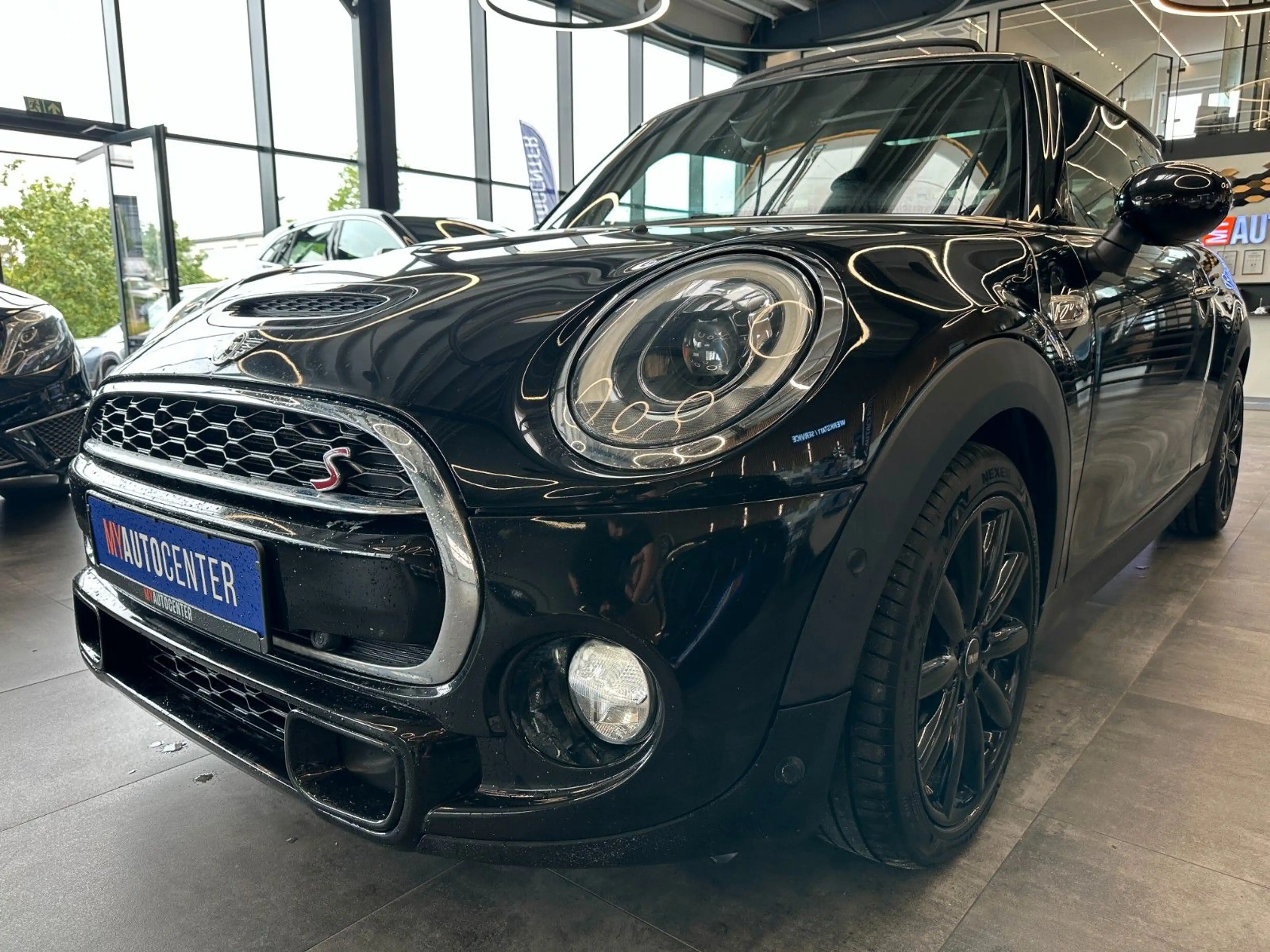 MINI Cooper SD *PANO*TEMPO*PDC*2-ZONEN*SPORT* — photo 4