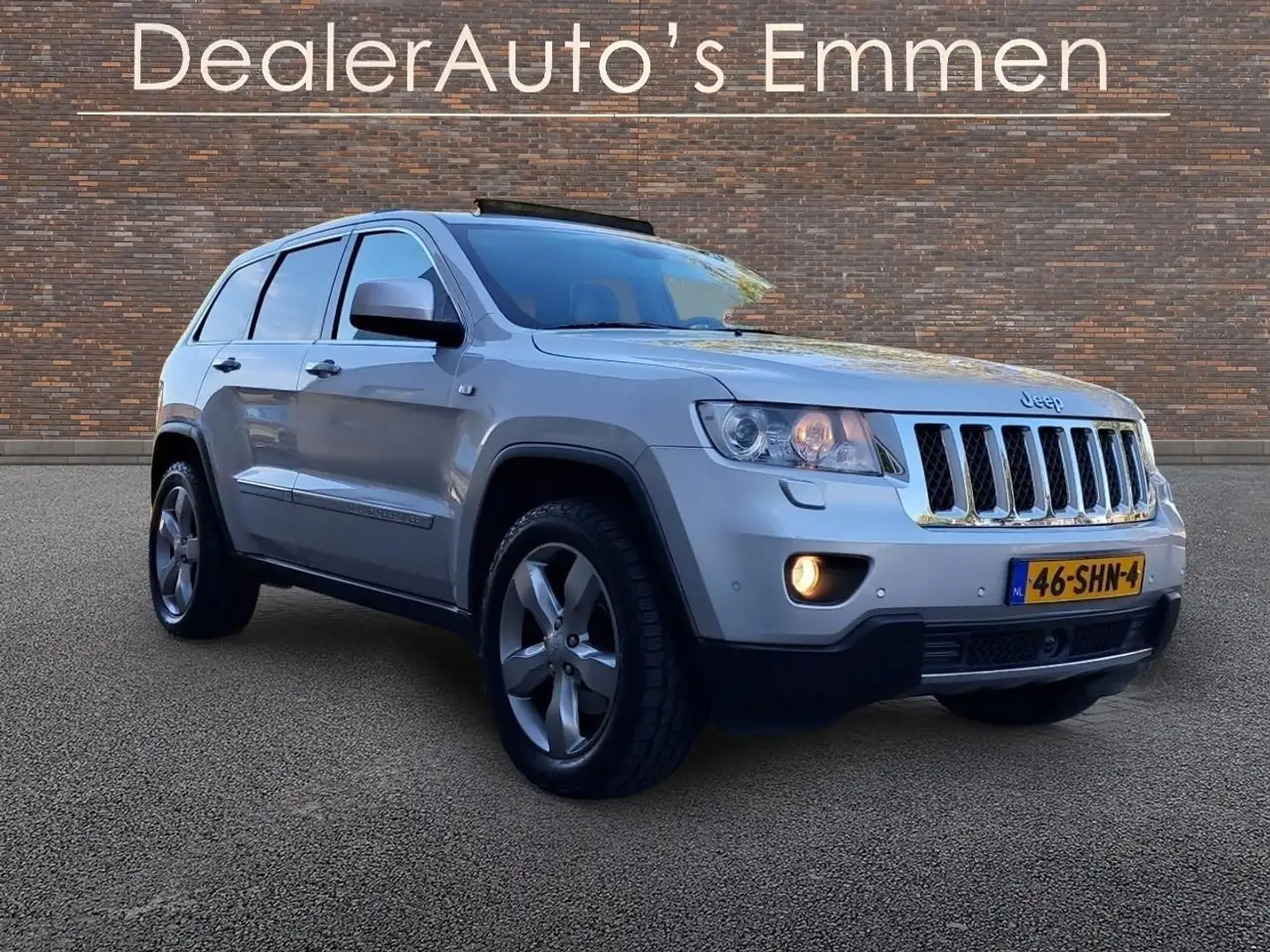 Jeep Grand Cherokee 3.6 Overland Grijs - 1