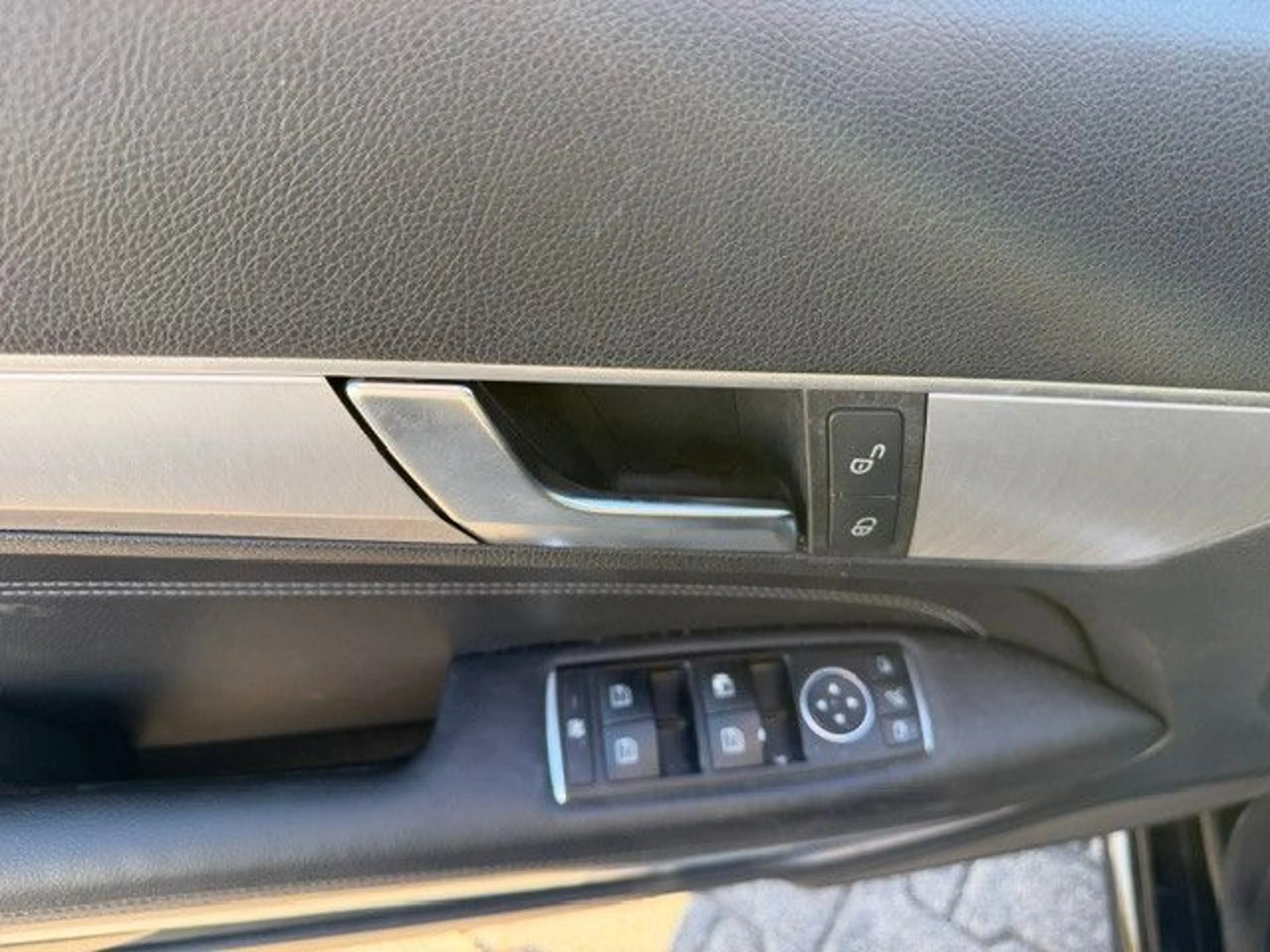 Mercedes-Benz E 350 E Coupe AMG-LINE ! PANORAMA! KAMERA ! EU6! — photo 22