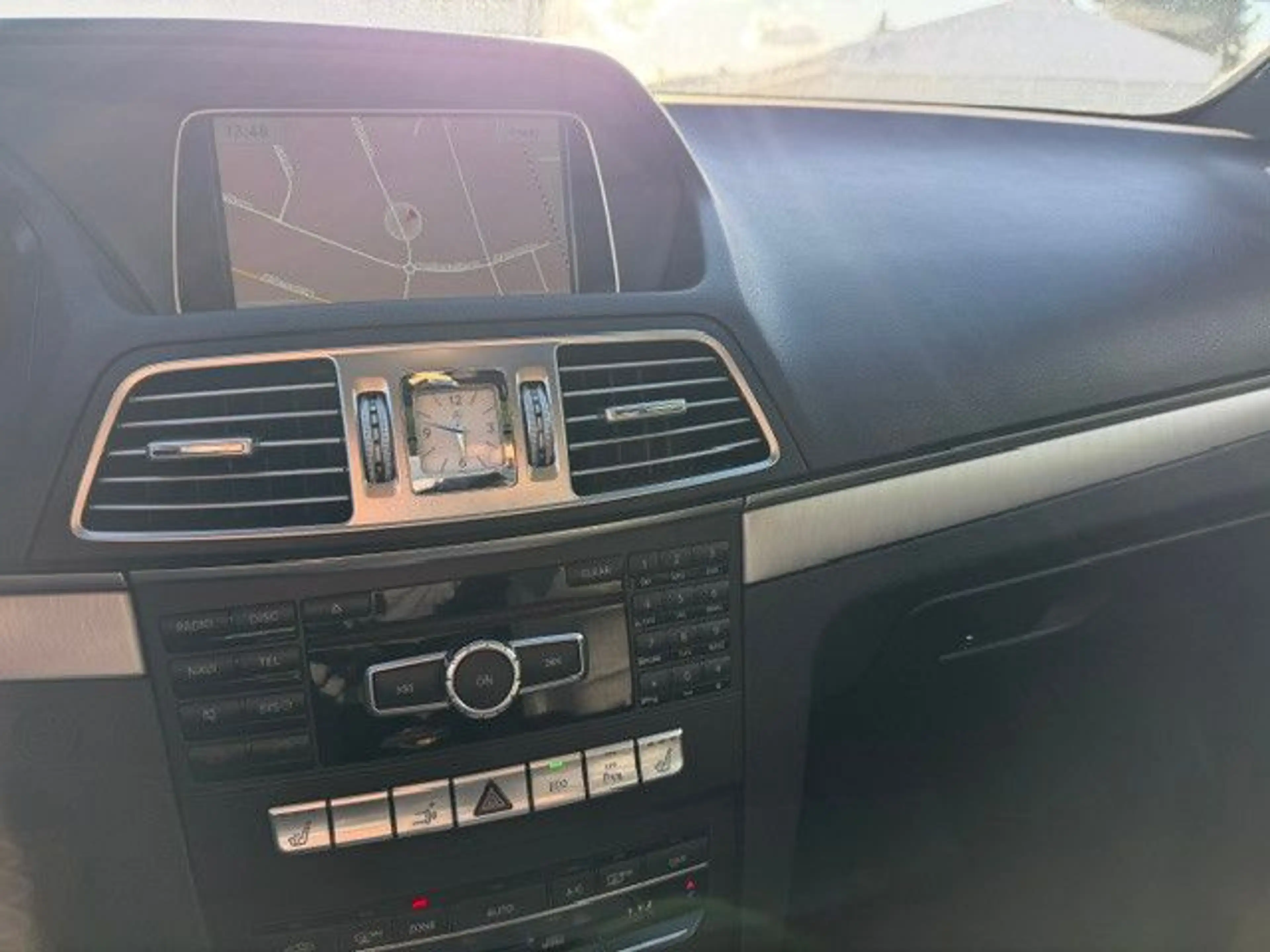 Mercedes-Benz E 350 E Coupe AMG-LINE ! PANORAMA! KAMERA ! EU6! — photo 9
