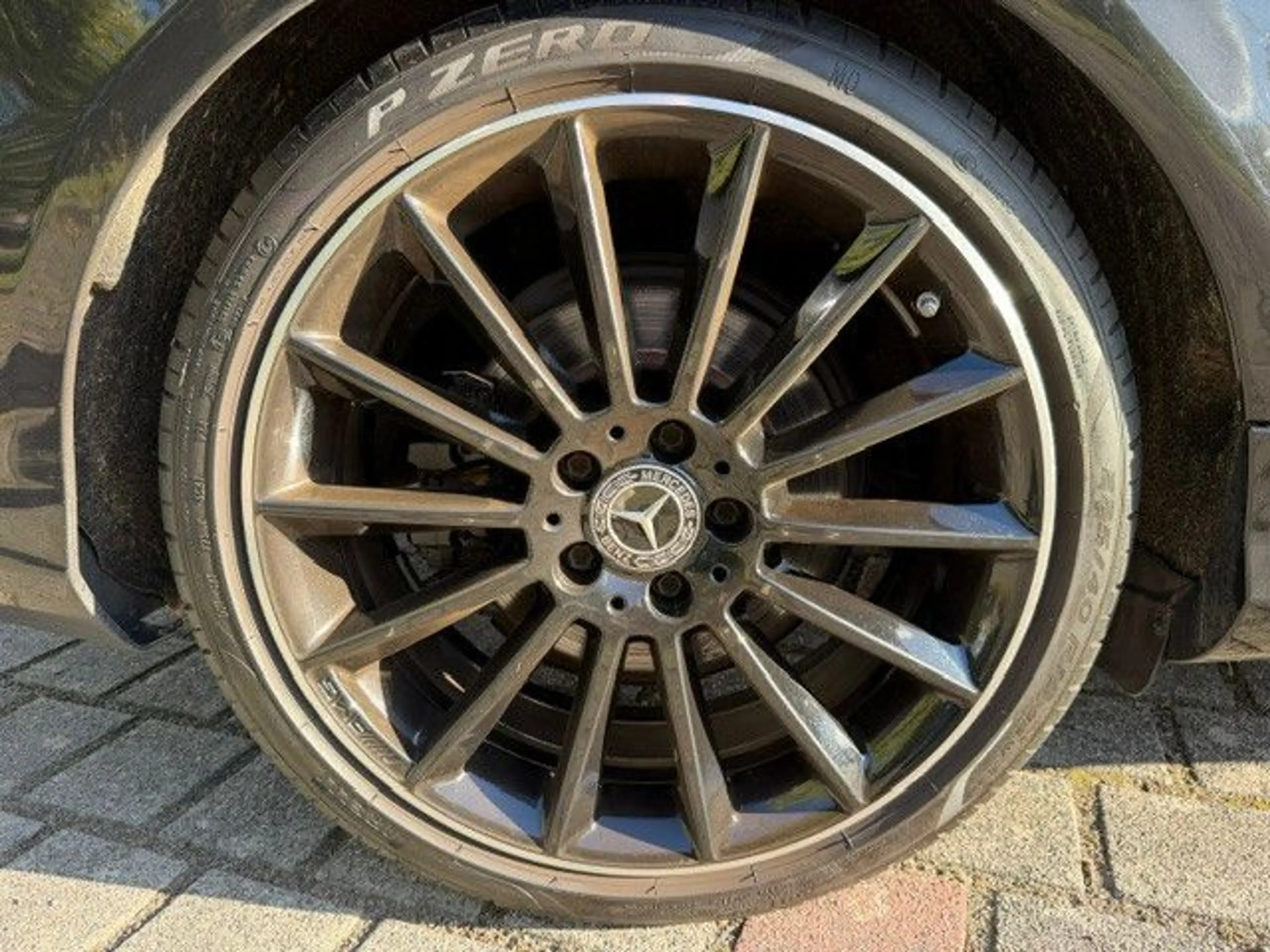 Mercedes-Benz E 350 E Coupe AMG-LINE ! PANORAMA! KAMERA ! EU6! — photo 30