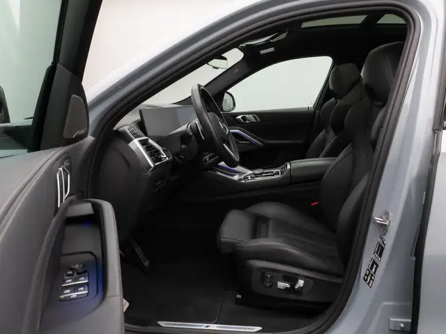 BMW X6 view 19
