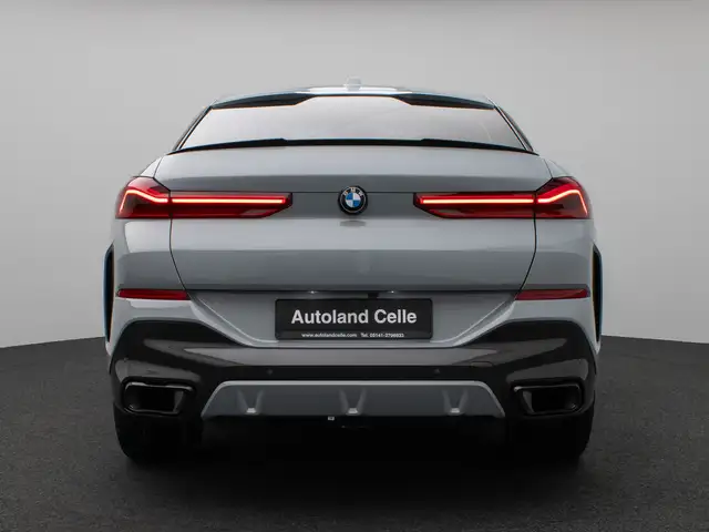 BMW X6 view 8