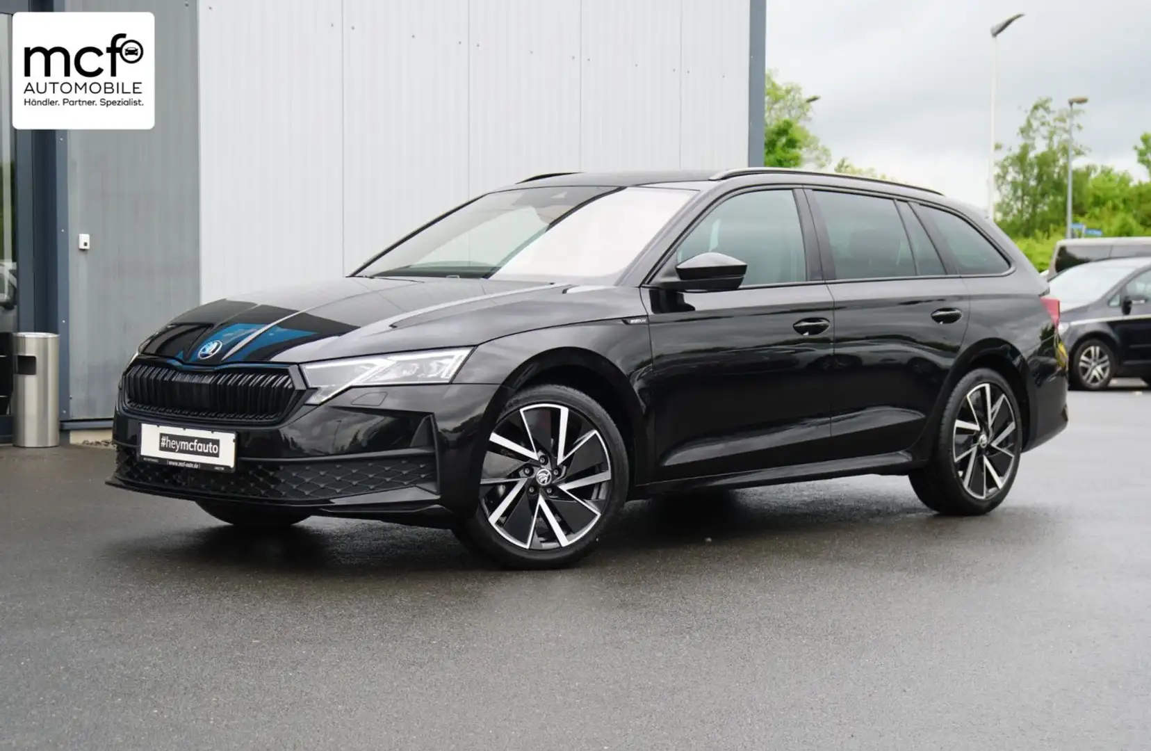 Skoda Octavia Combi 2.0 TDI DSG Sportline *Matrix*ACC Schwarz - 1