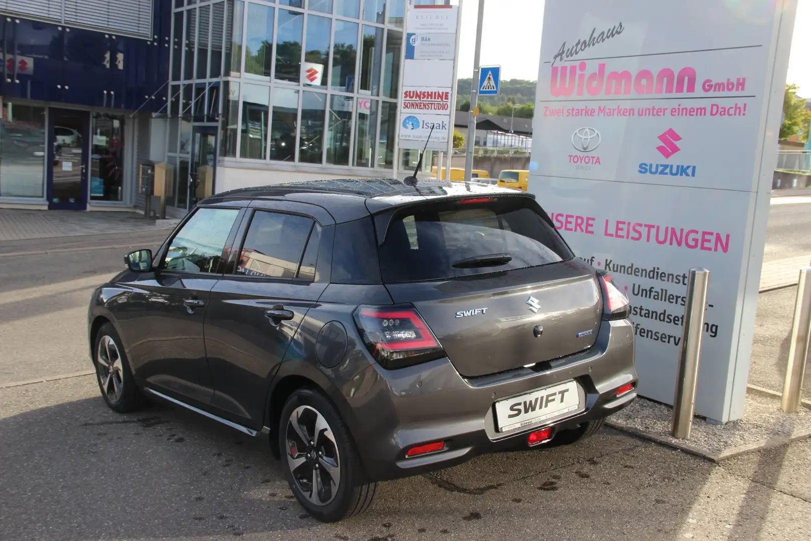 Suzuki Swift 1.2 Hybrid Comfort+ Allgrip Navi Kamera Gris - 2