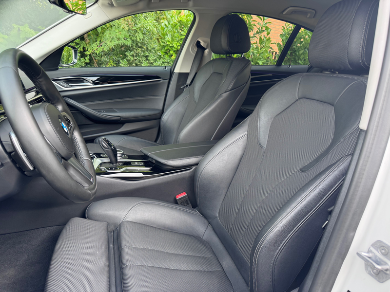 BMW 520 520iA Sport Line/M interieur/keyless/carplay/led koplampen/bmw historiek/… — photo 5