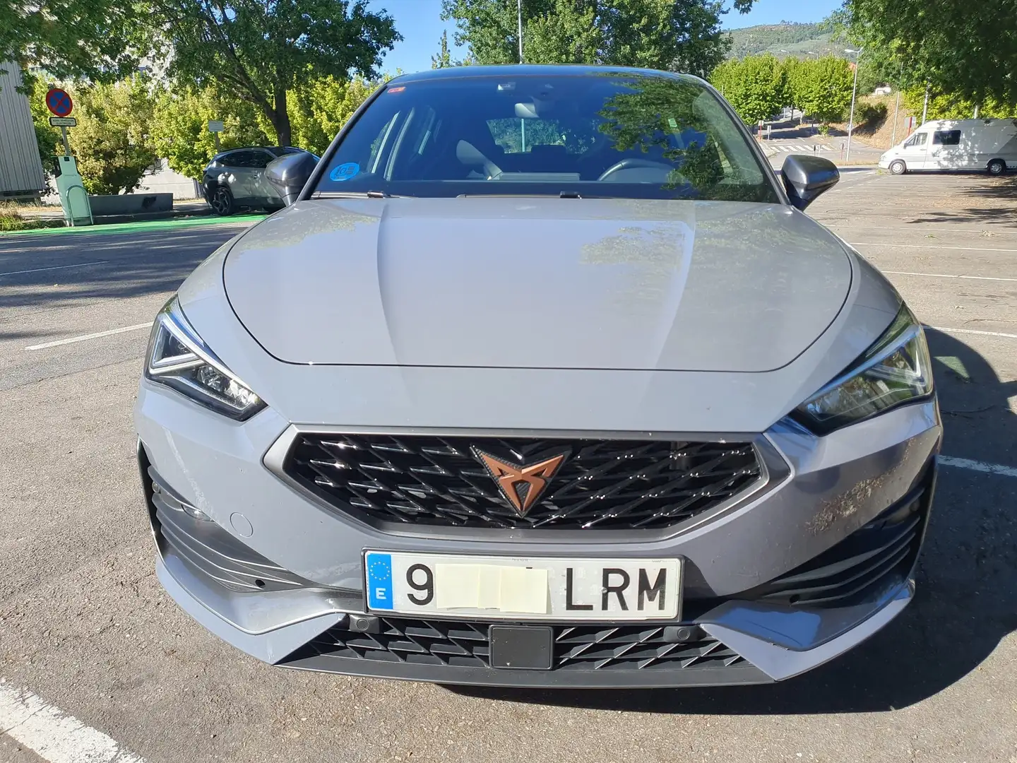 CUPRA Leon León 1.4 TSI VZ e-Hybrid DSG 245 - 1