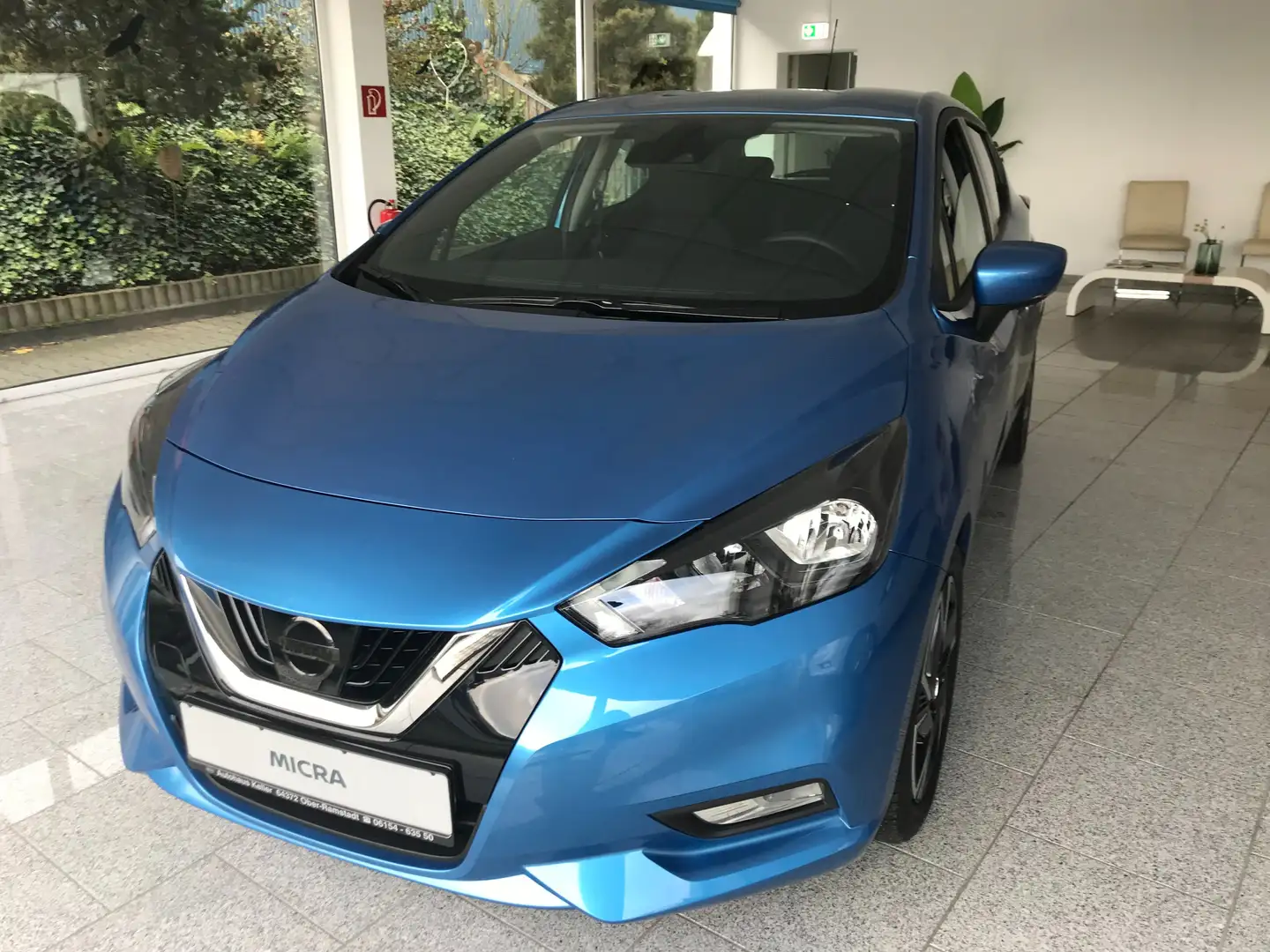Nissan Micra 1.0 IG-T N-Way Blau - 1