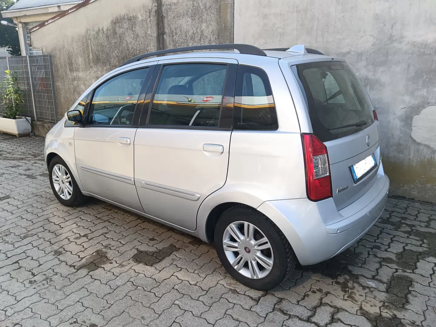 Fiat Idea 1.3 mjt 16v Emotion 90cv - 1