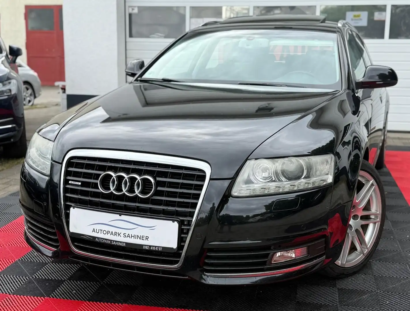 Audi A6 Avant 3.0 TFSI quattro Schwarz - 1