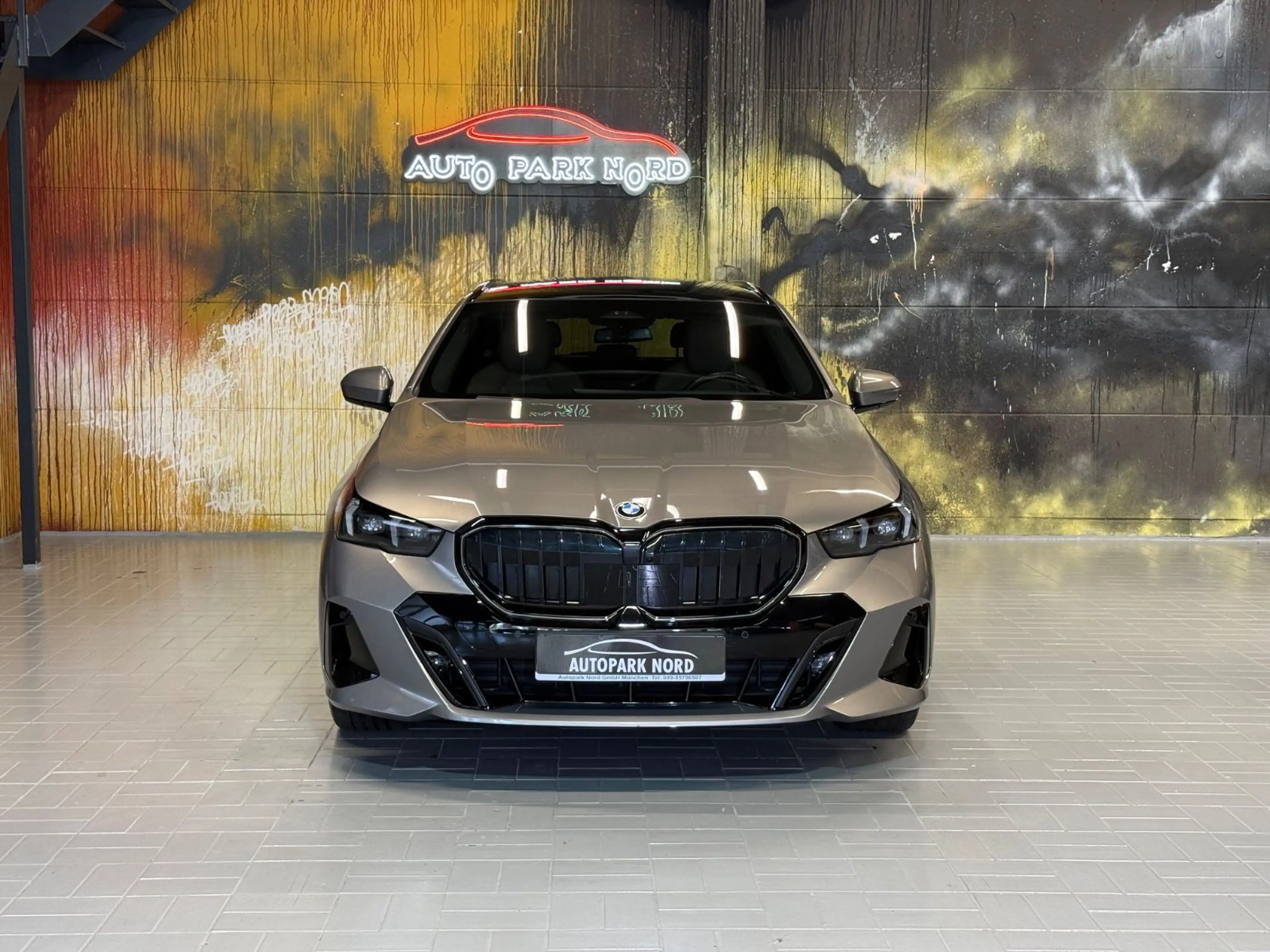 BMW 520 d M Sport Pro Touring LED~PANO~HEADUP~AHK~360 — photo 2