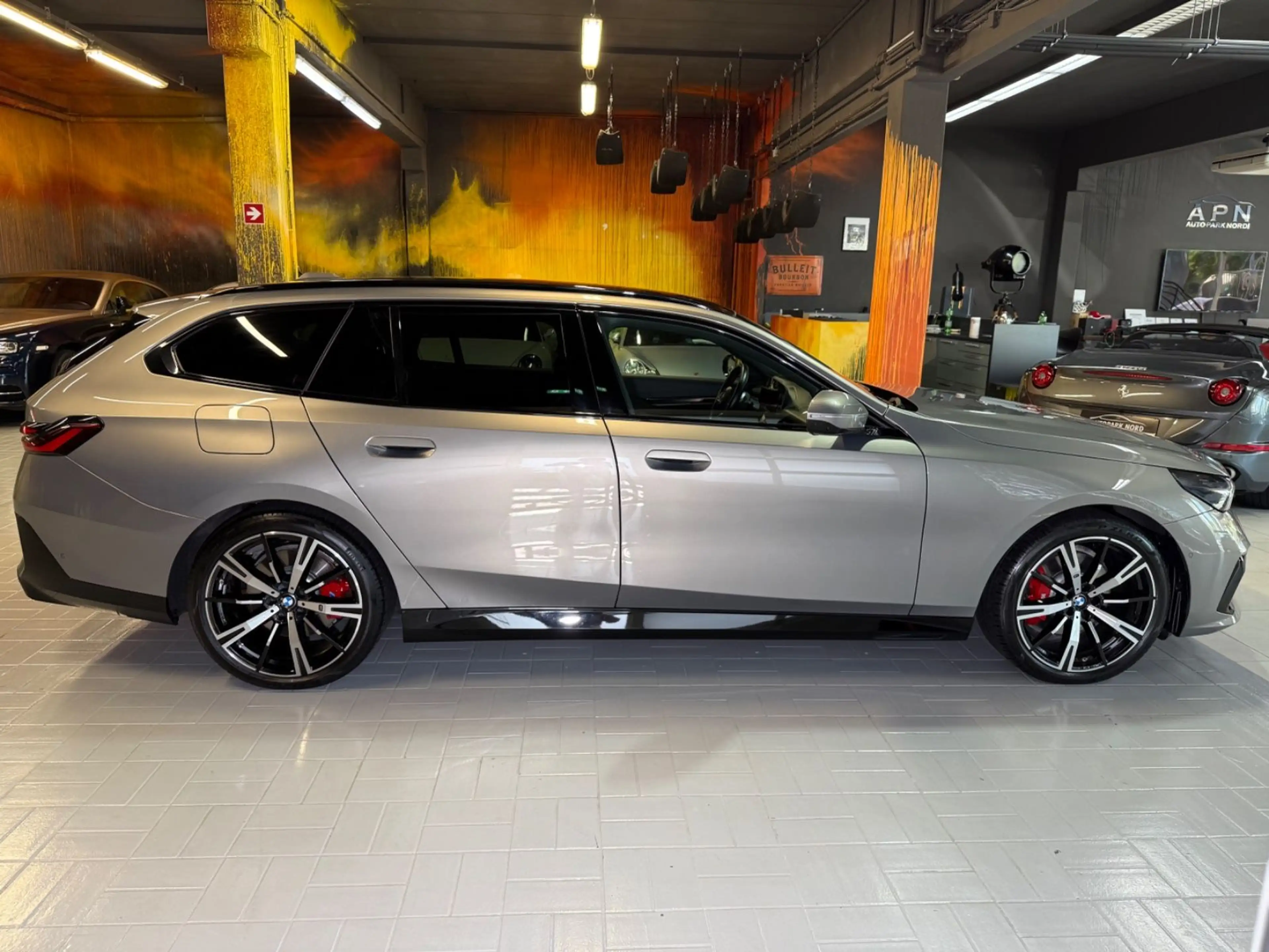 BMW 520 d M Sport Pro Touring LED~PANO~HEADUP~AHK~360 — photo 9