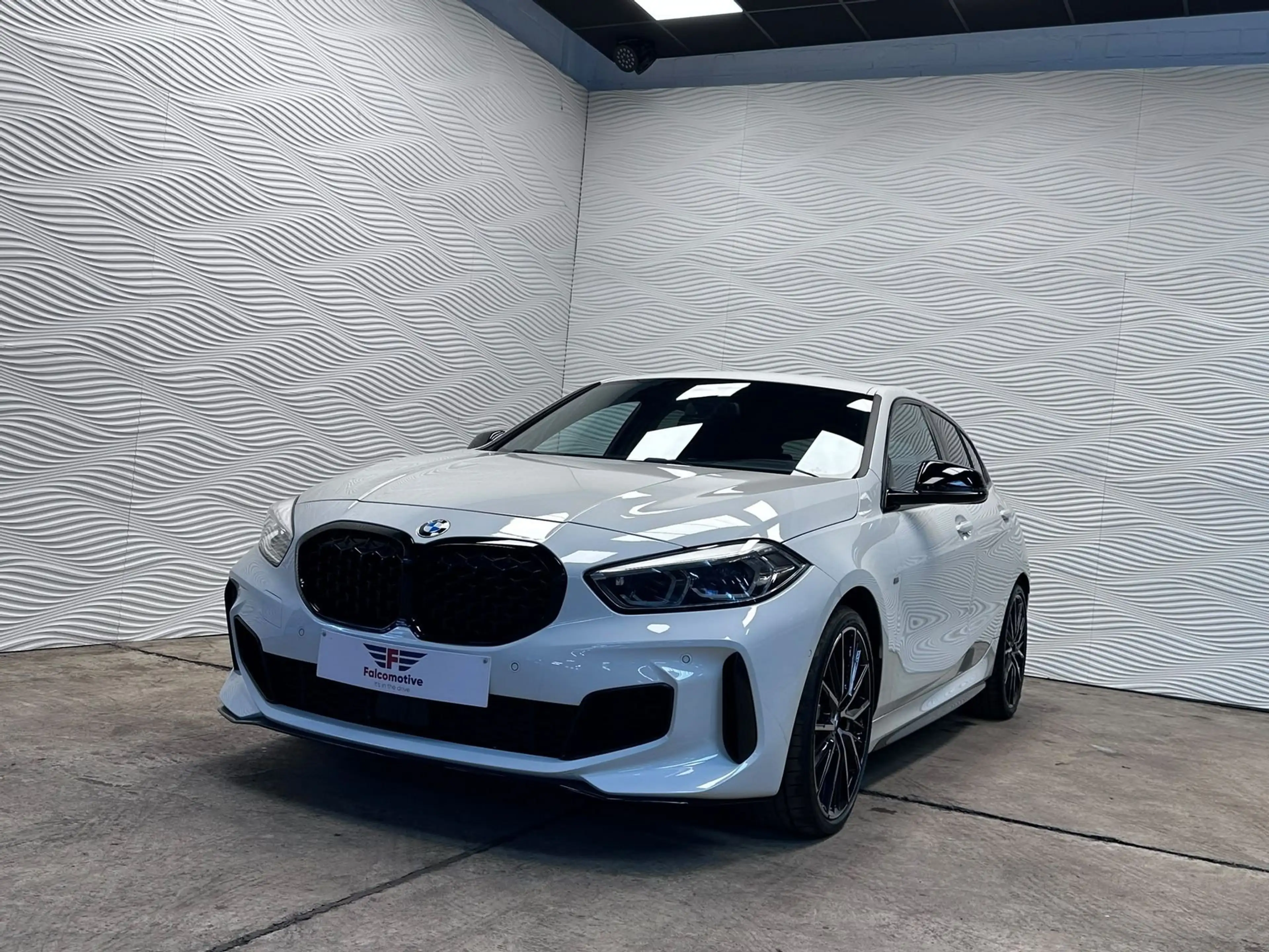 BMW 135 M135i*XDRIVE*HEAD UP*CARPLAY*306 PK* — photo 4