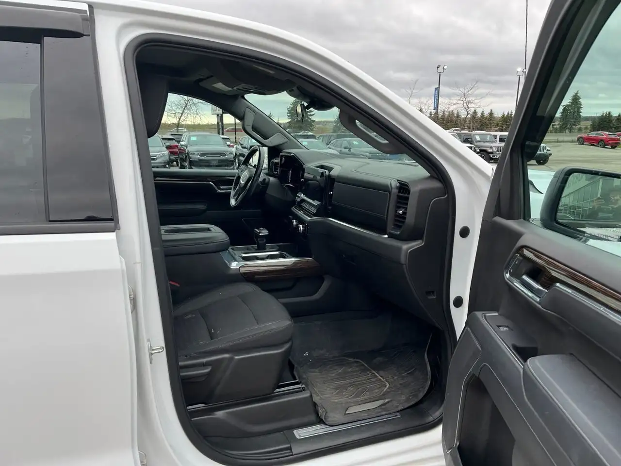 GMC Sierra 1500 снимка GMC Sierra 1500