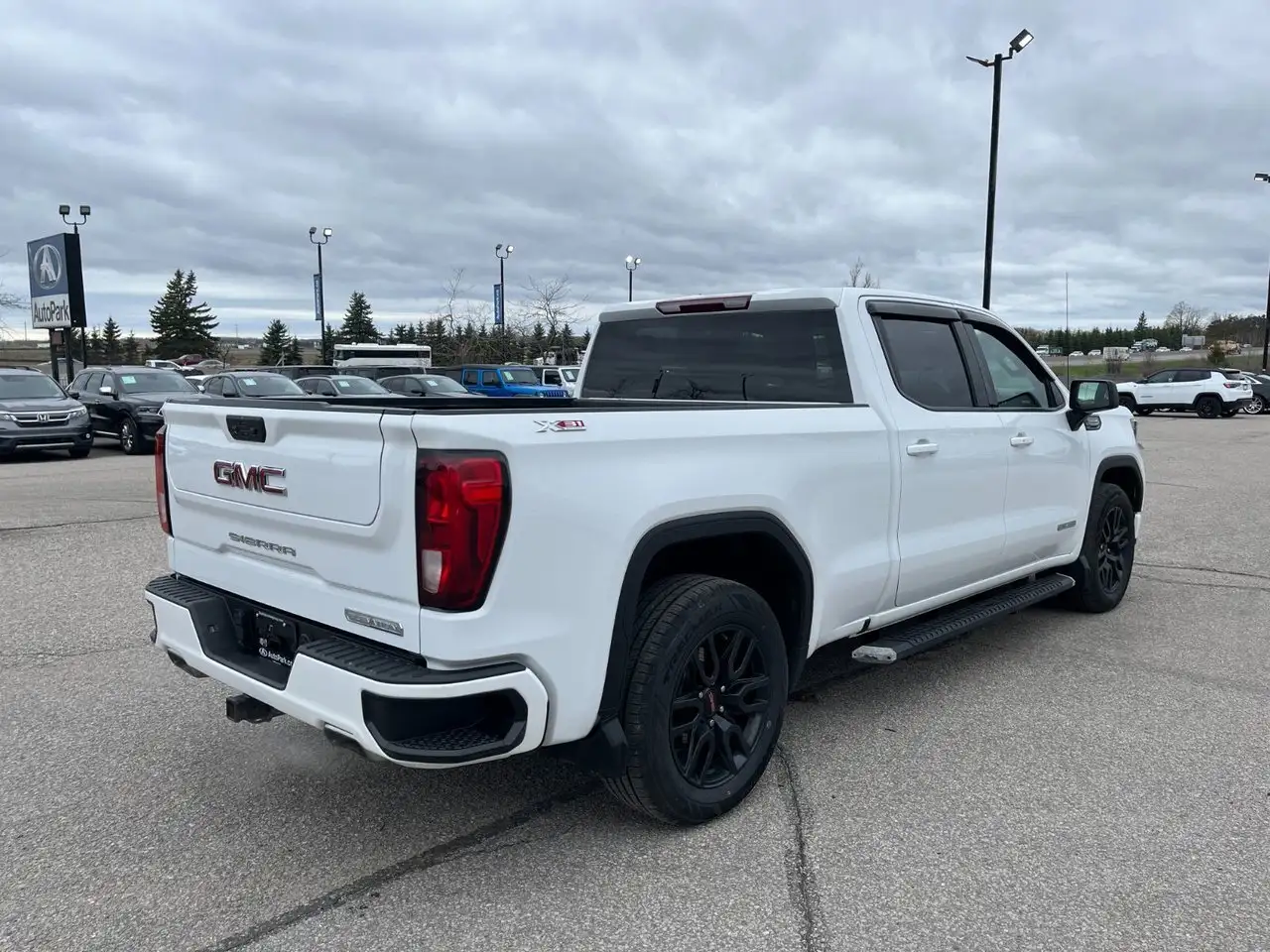 GMC Sierra 1500 снимка GMC Sierra 1500