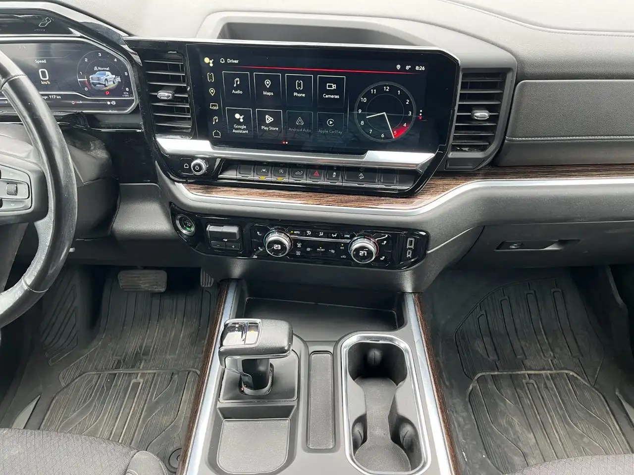GMC Sierra 1500 снимка GMC Sierra 1500