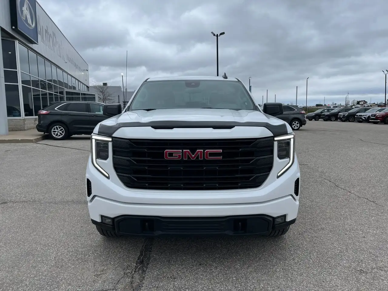 GMC Sierra 1500 снимка GMC Sierra 1500