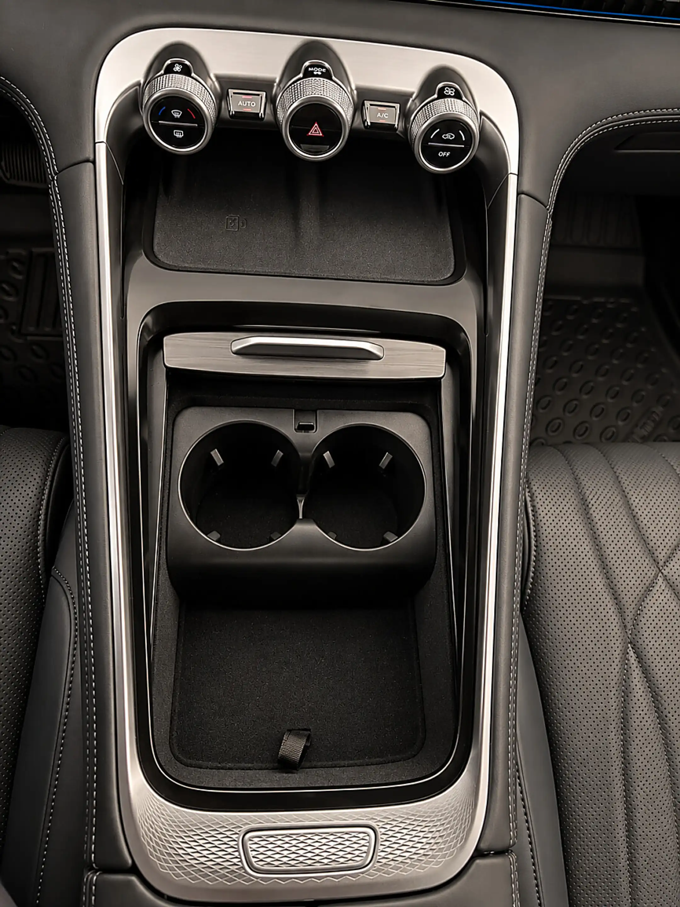 Omoda 9 PHEV 1.5TGDi SHS Aut. Premium-Line AWD — photo 9