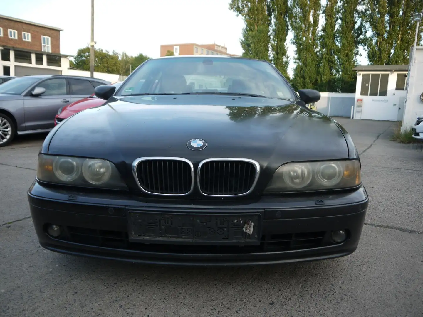 BMW 525 d A Exclusive/Schiebedach/Automatik/Lederpak. Schwarz - 2