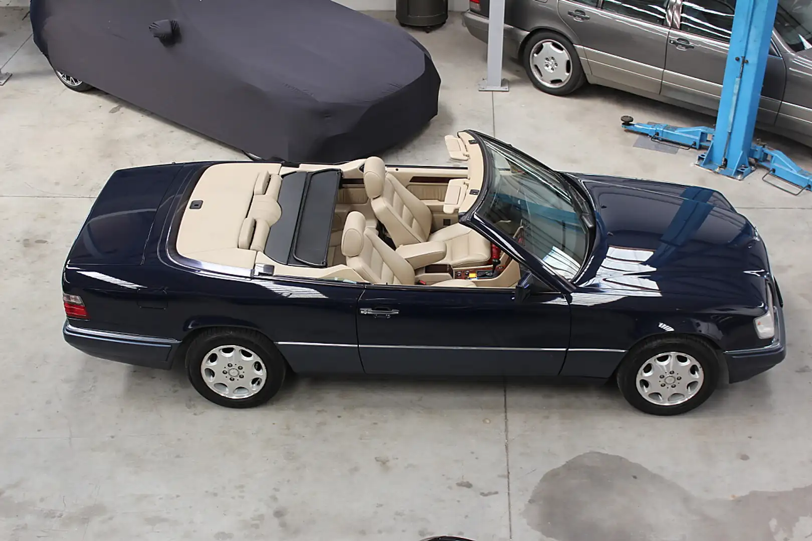 Mercedes-Benz Sonstige E-200 Cabrio Aut. Servicegepflegt ,Klima Blau - 2