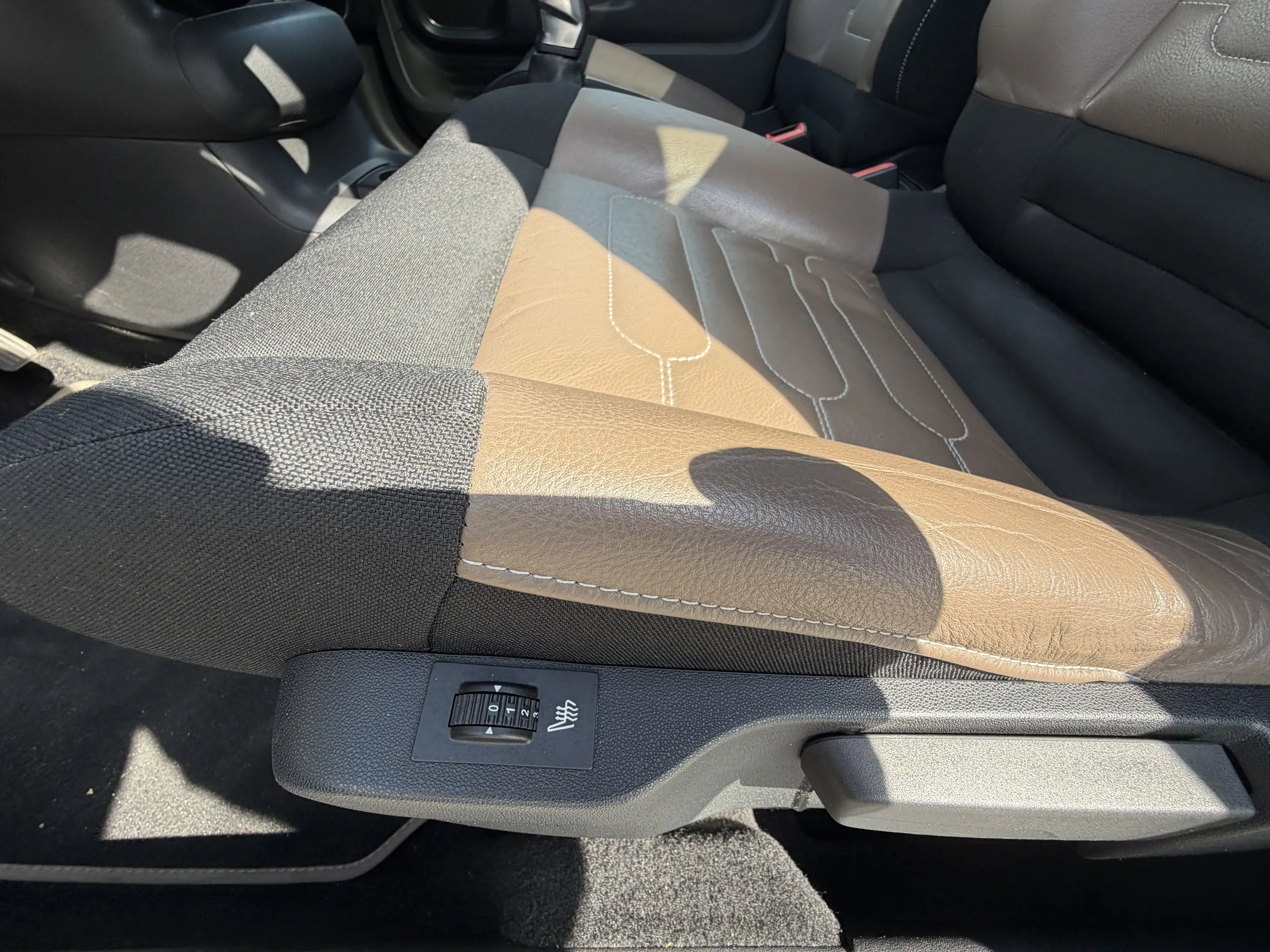 Citroen C4 Cactus Shine 1,2 *Tempomat *SHZ *RFK — photo 12