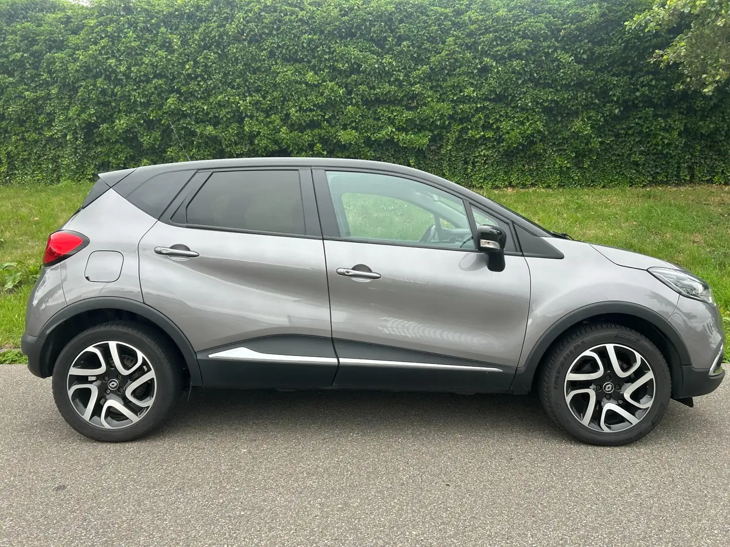 Renault Captur 1.5 dCi Dynamique - Navi - Clima - Cruise - Trekha - 2