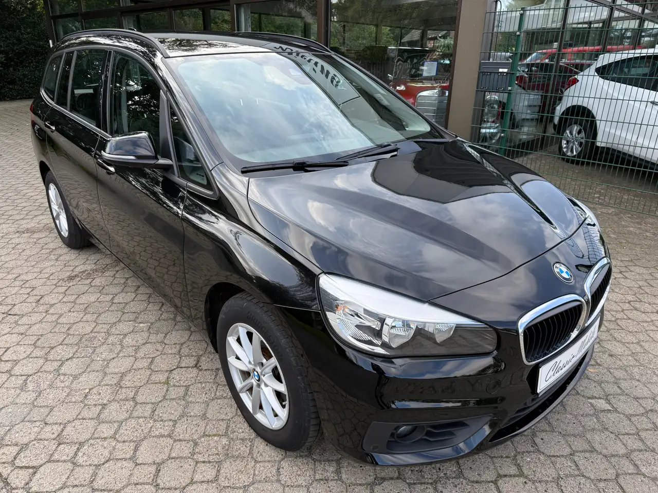 BMW 216