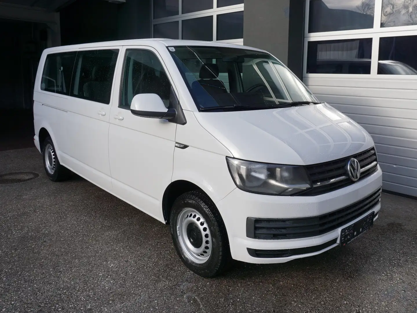 Volkswagen T6 Kombi Kombi lang Weiß - 1