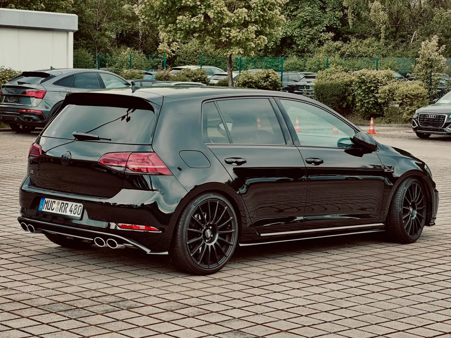Volkswagen Golf R HGP Turbo / Leder Nappa / 19 Zoll OZ / KW / ACC Czarny - 2