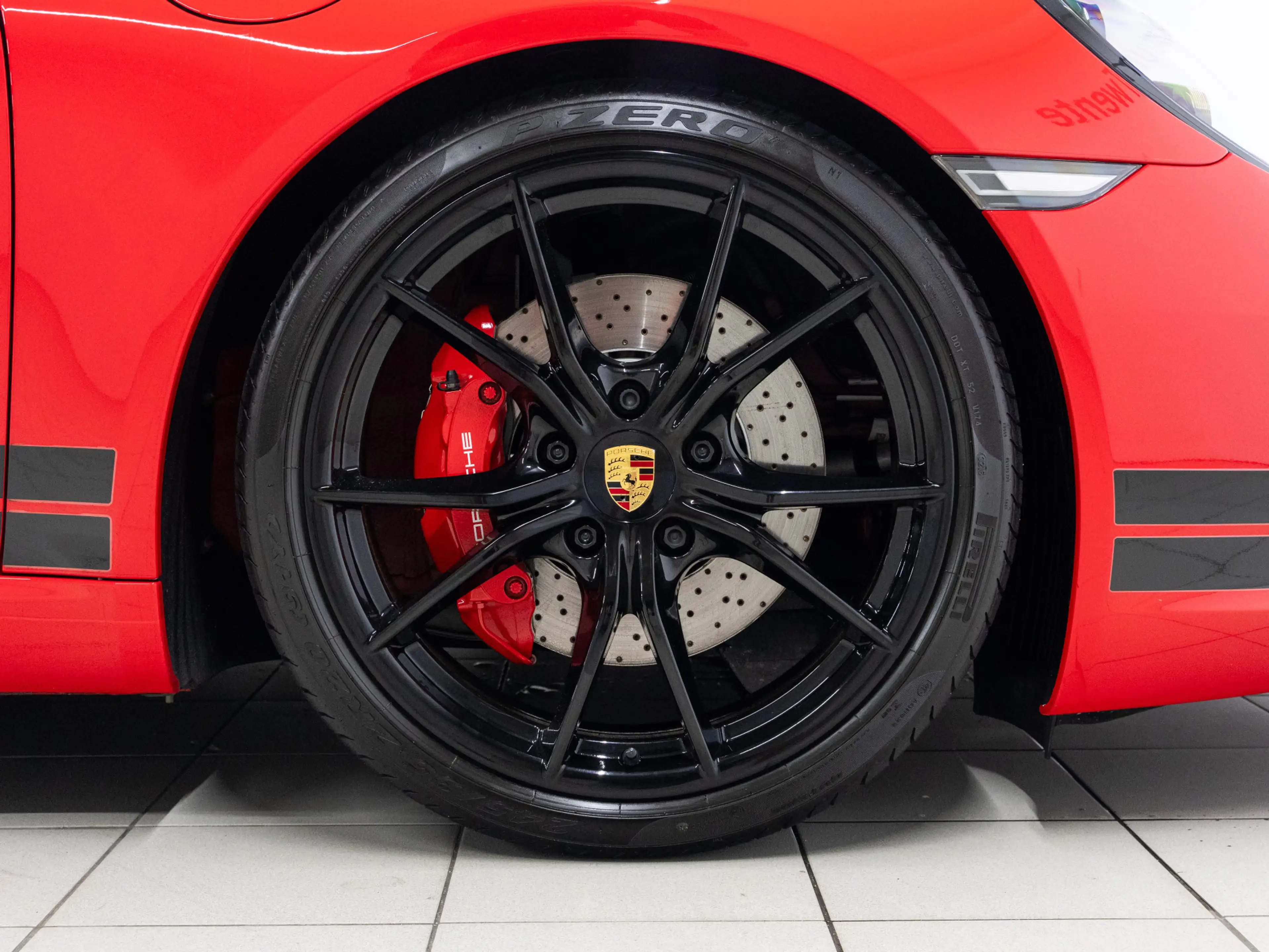 Porsche 991 Carrera S Endurance Racing Edition — photo 10