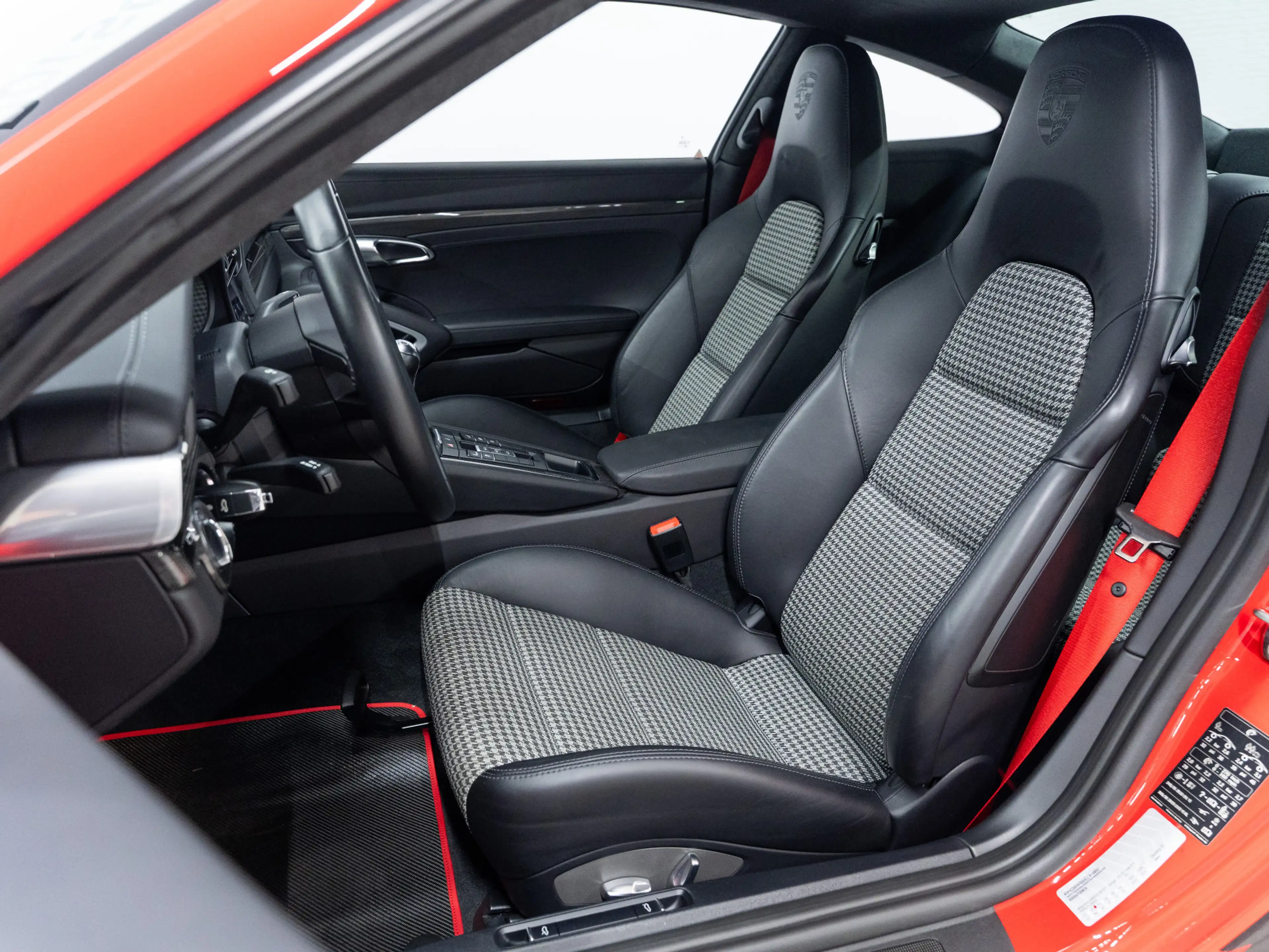 Porsche 991 Carrera S Endurance Racing Edition — photo 8