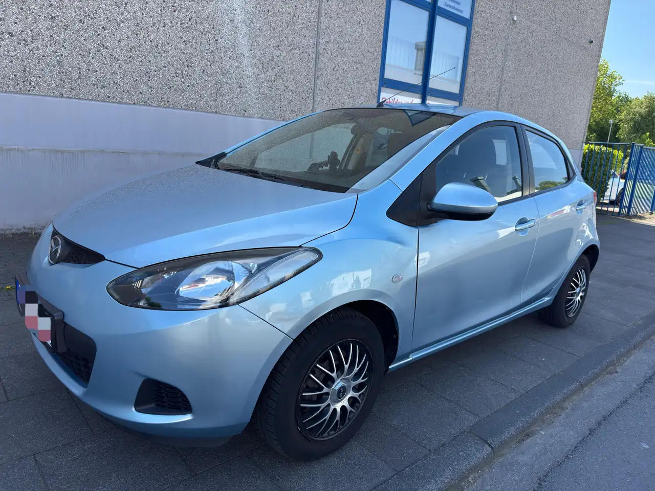Mazda 2