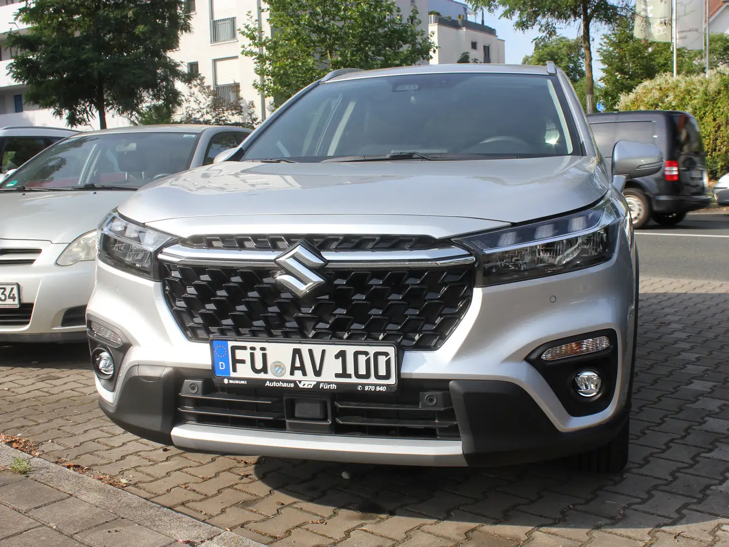 Suzuki S-Cross 1.5 Dualjet Hybrid AGS Comfort Plateado - 1