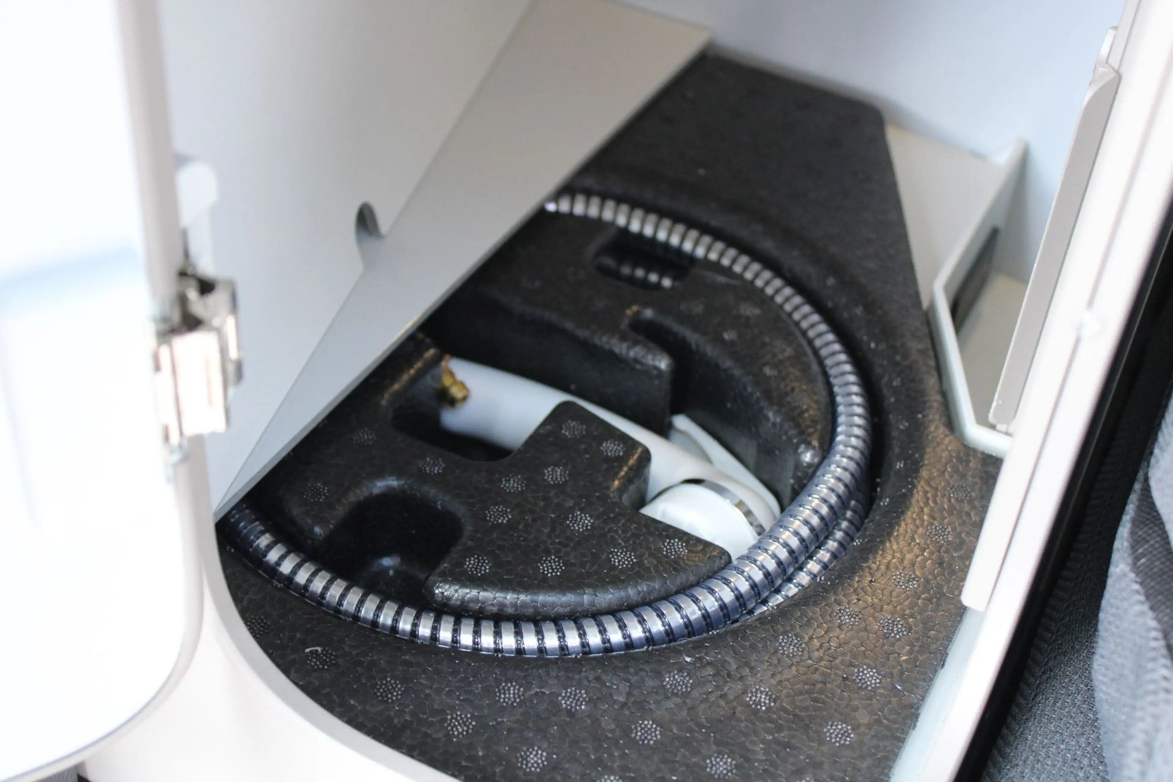 Volkswagen T7 California eHybrid 4MOTION DSG "OCEAN" — photo 23