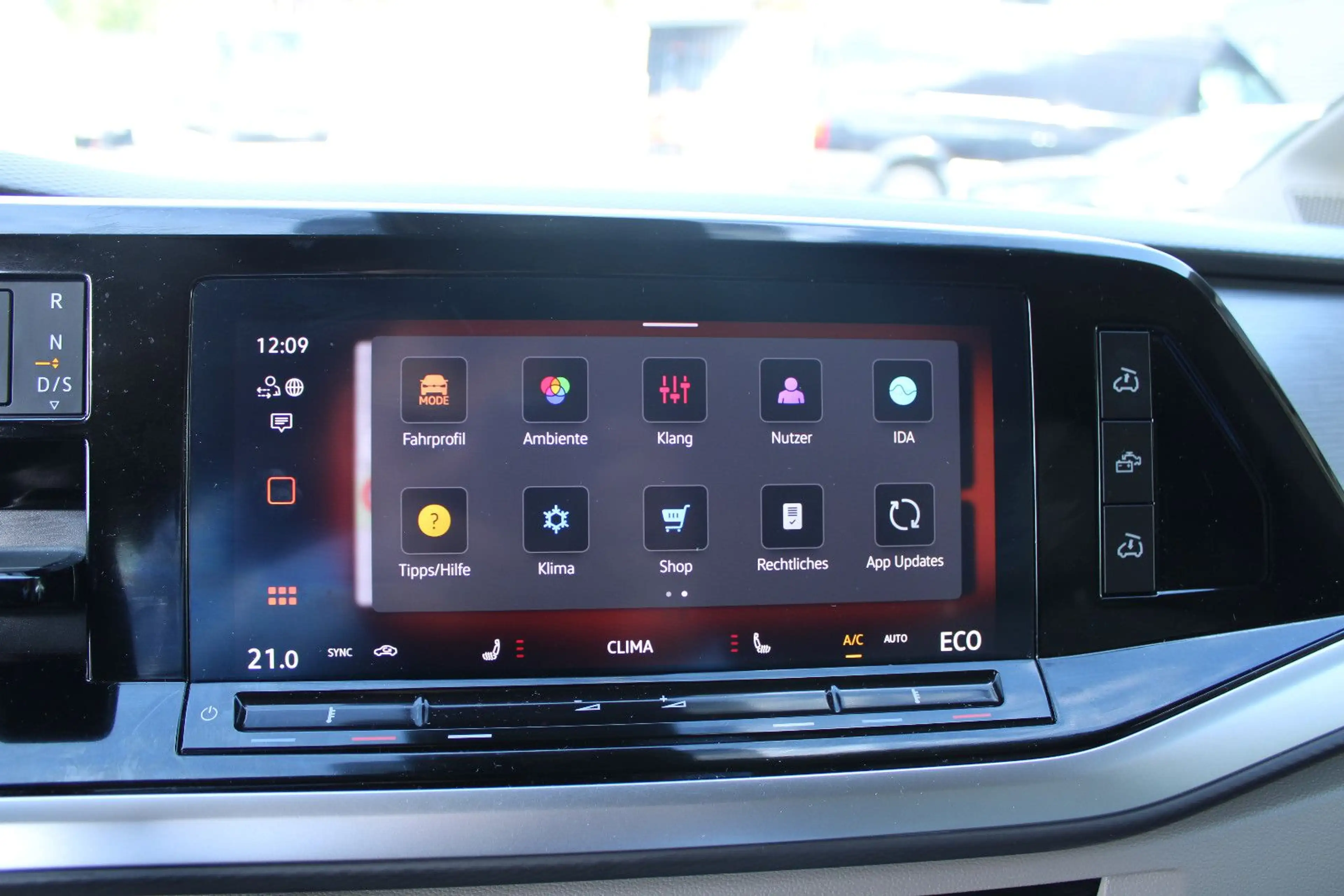 Volkswagen T7 California eHybrid 4MOTION DSG "OCEAN" — photo 18