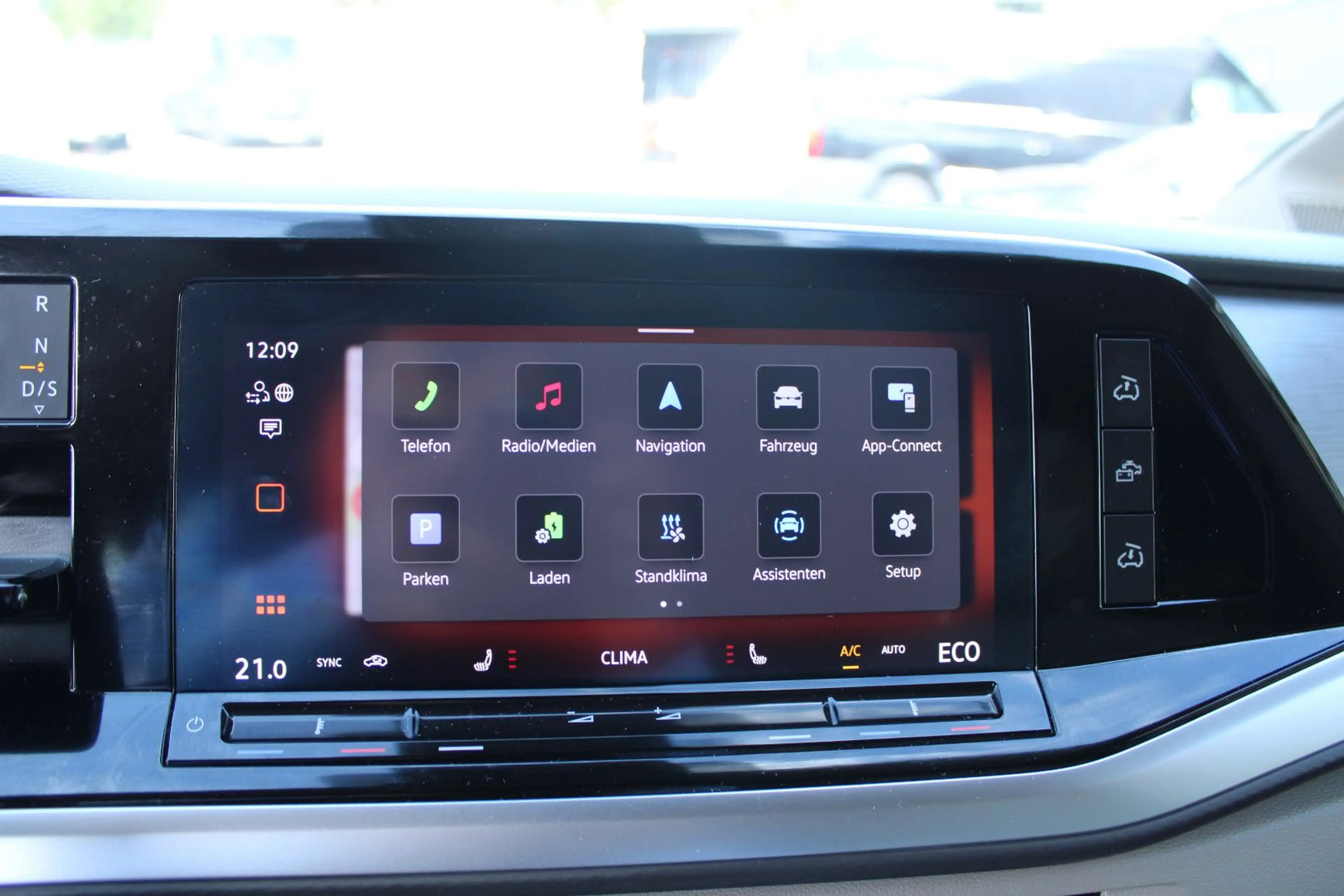 Volkswagen T7 California eHybrid 4MOTION DSG "OCEAN" — photo 17
