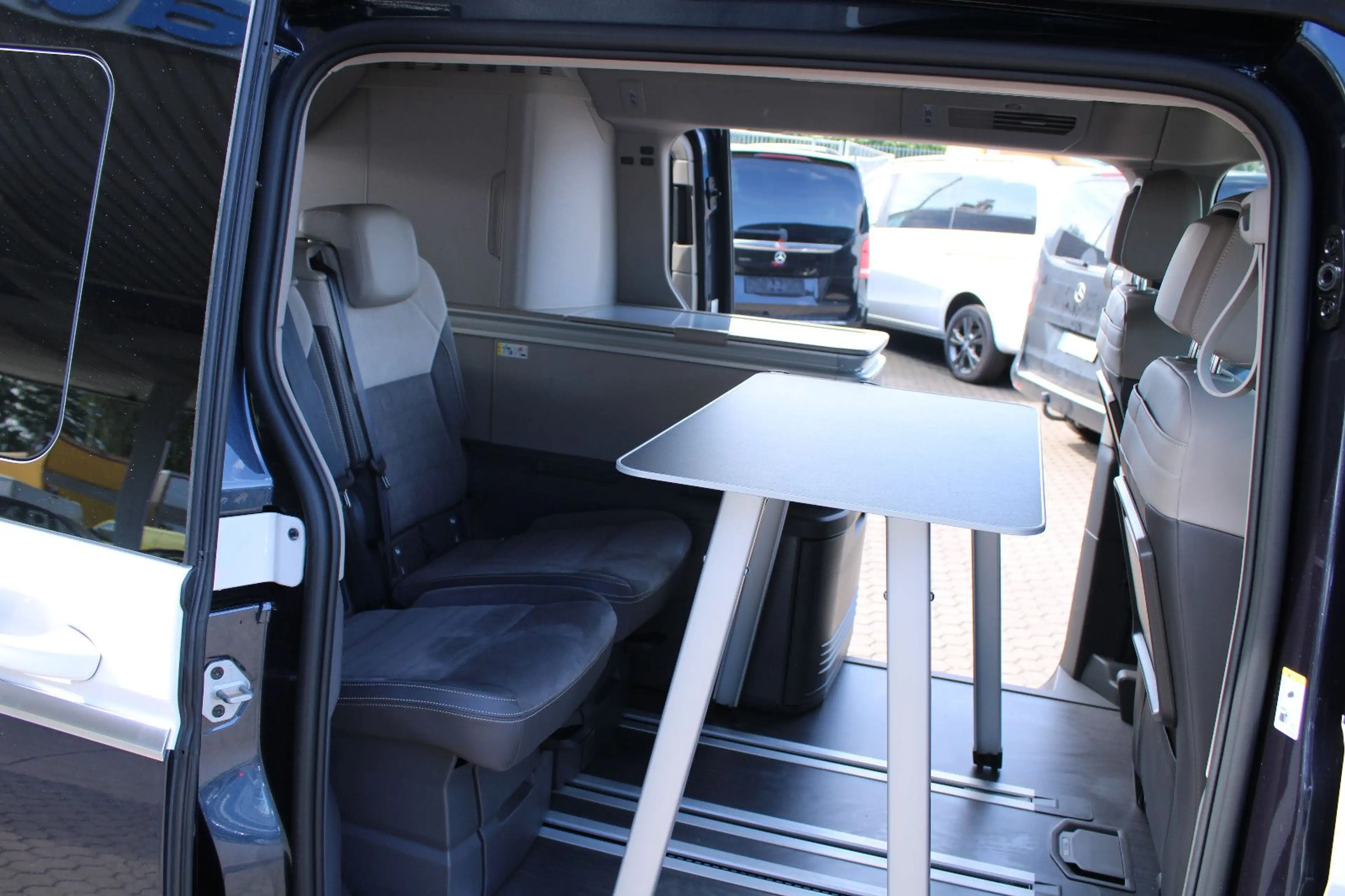 Volkswagen T7 California eHybrid 4MOTION DSG "OCEAN" — photo 32