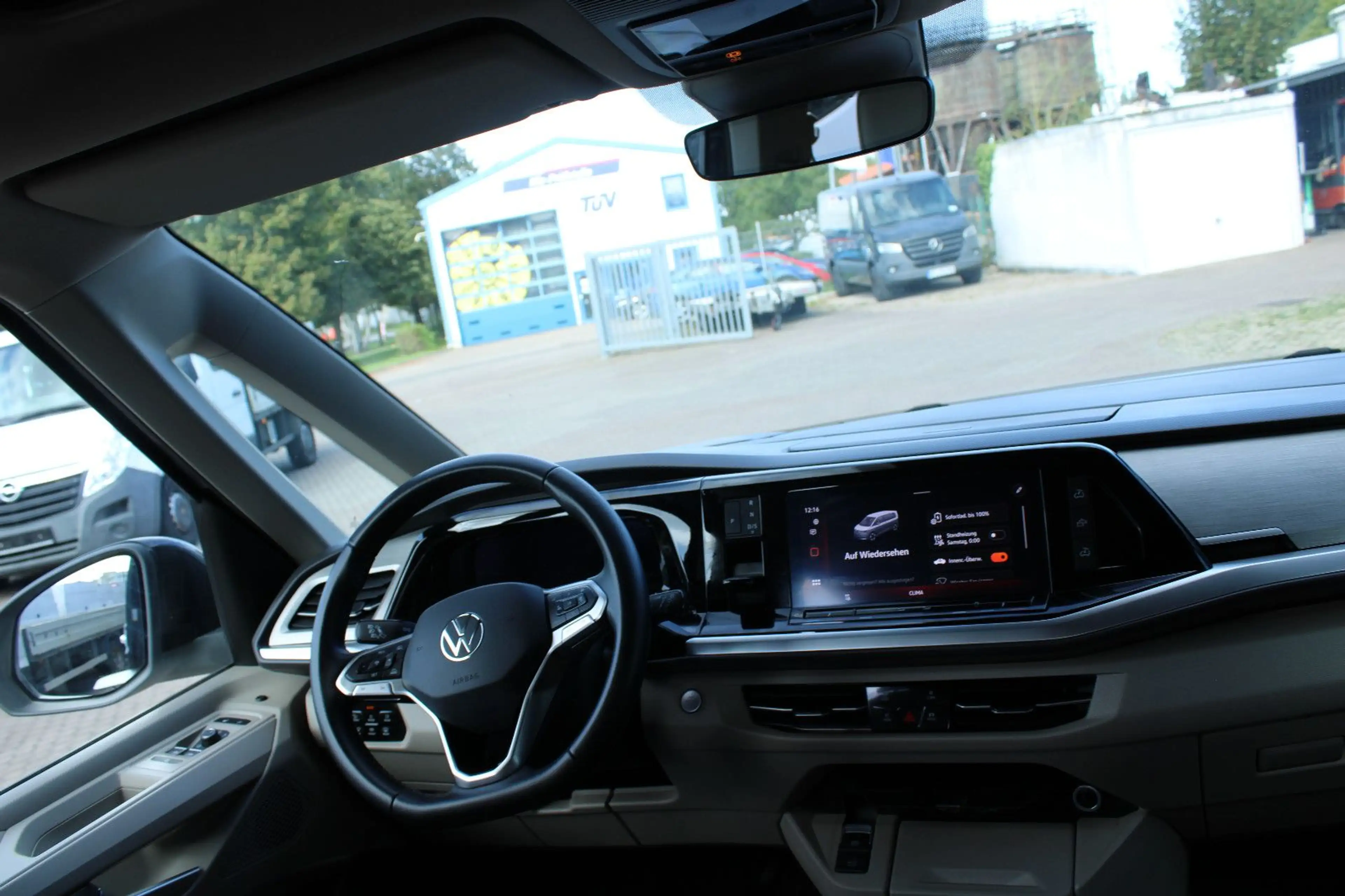 Volkswagen T7 California eHybrid 4MOTION DSG "OCEAN" — photo 33