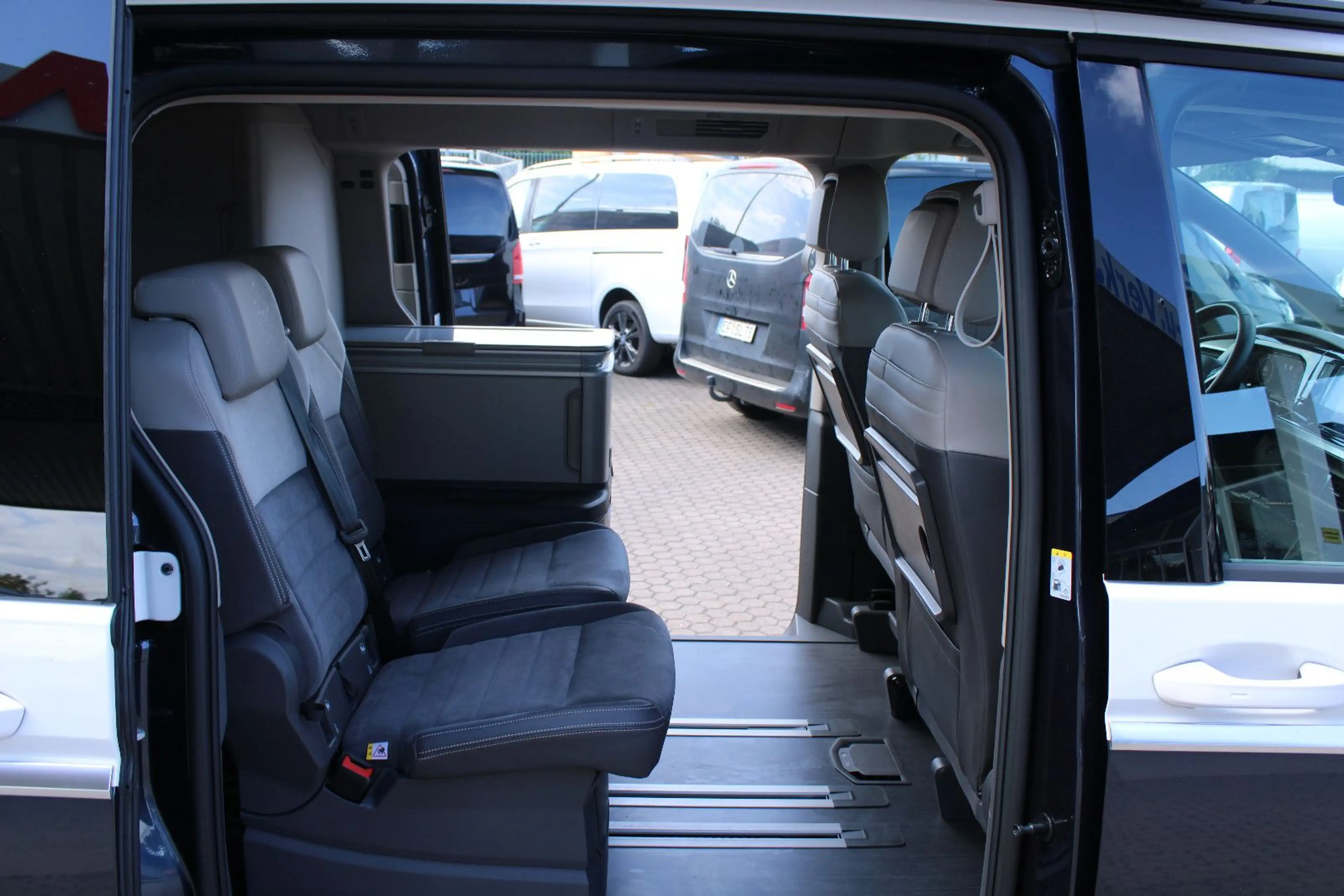 Volkswagen T7 California eHybrid 4MOTION DSG "OCEAN" — photo 31