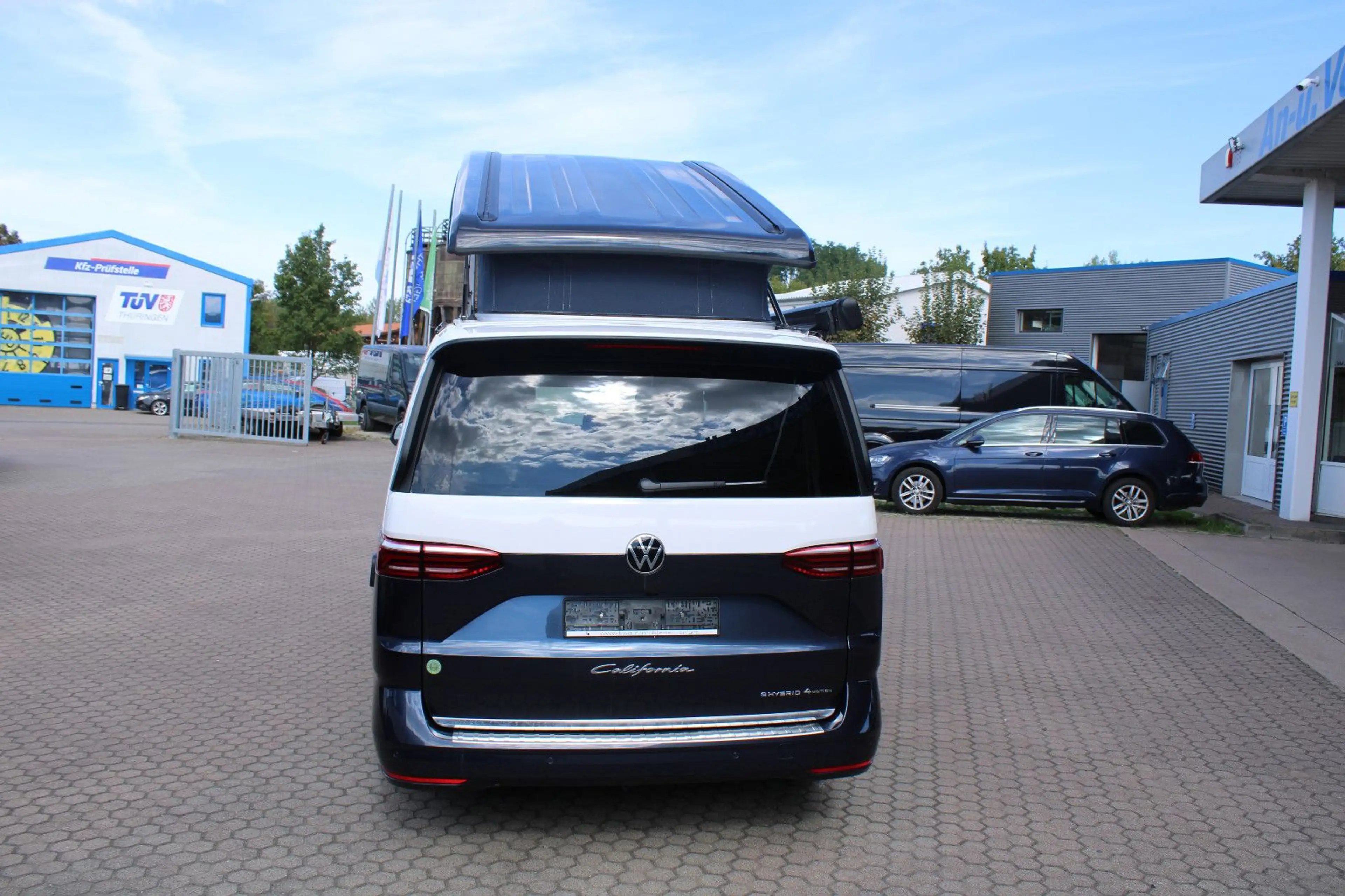 Volkswagen T7 California eHybrid 4MOTION DSG "OCEAN" — photo 7