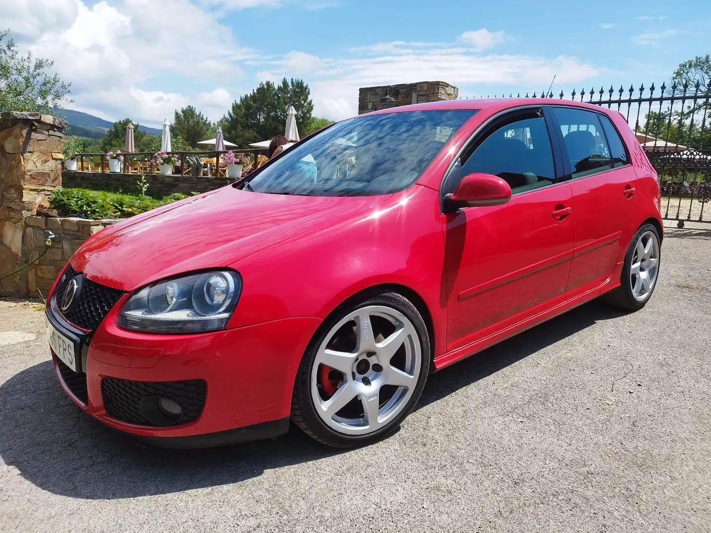 Volkswagen Golf GTI 2.0 TFSI - 1