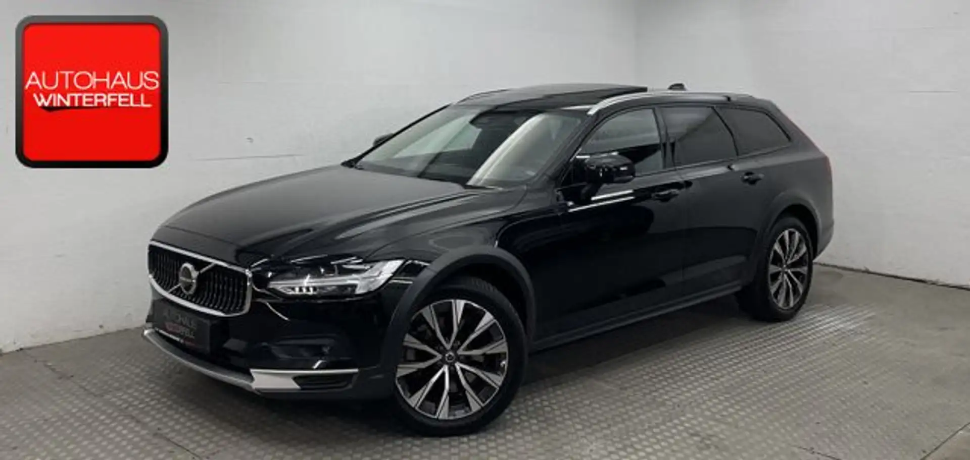 Volvo V90 Cross Country Plus AWD PANO+360+AHK+MEMO+H&K Czarny - 1