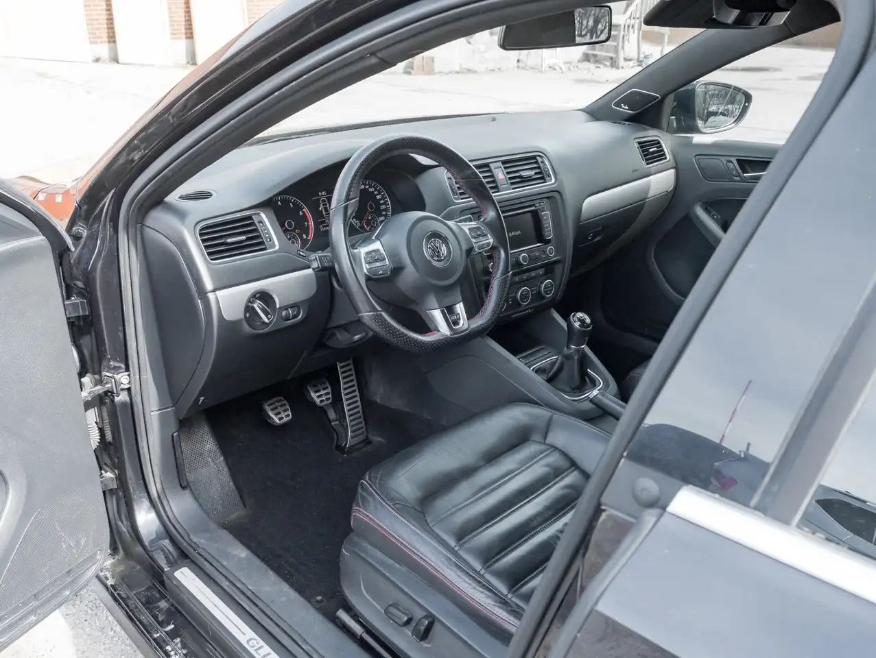 Volkswagen GLI снимка Volkswagen GLI
