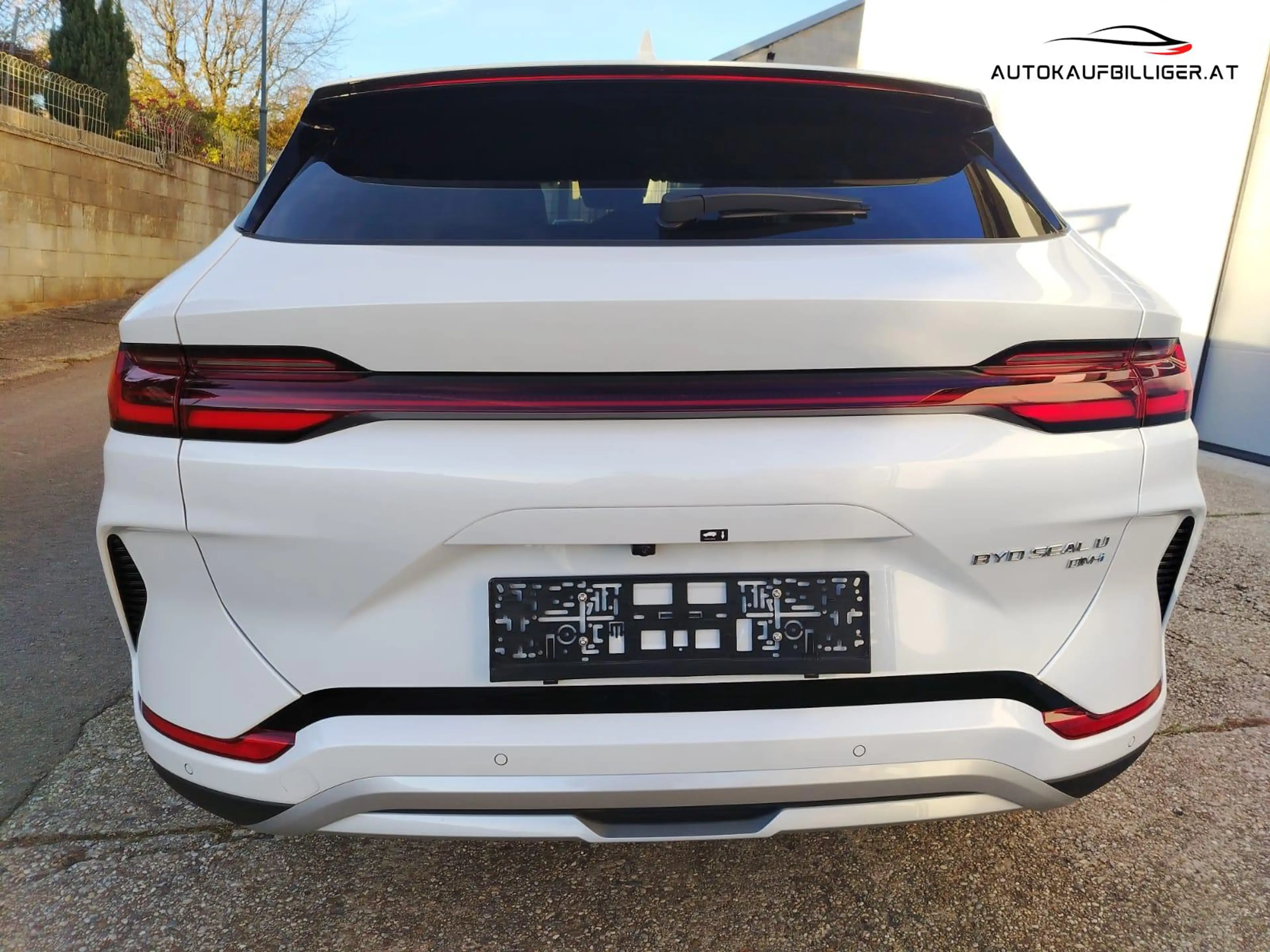 BYD Seal U DM-i Comfort 26,6 kWh *Österreich-Paket**sofort... — photo 9