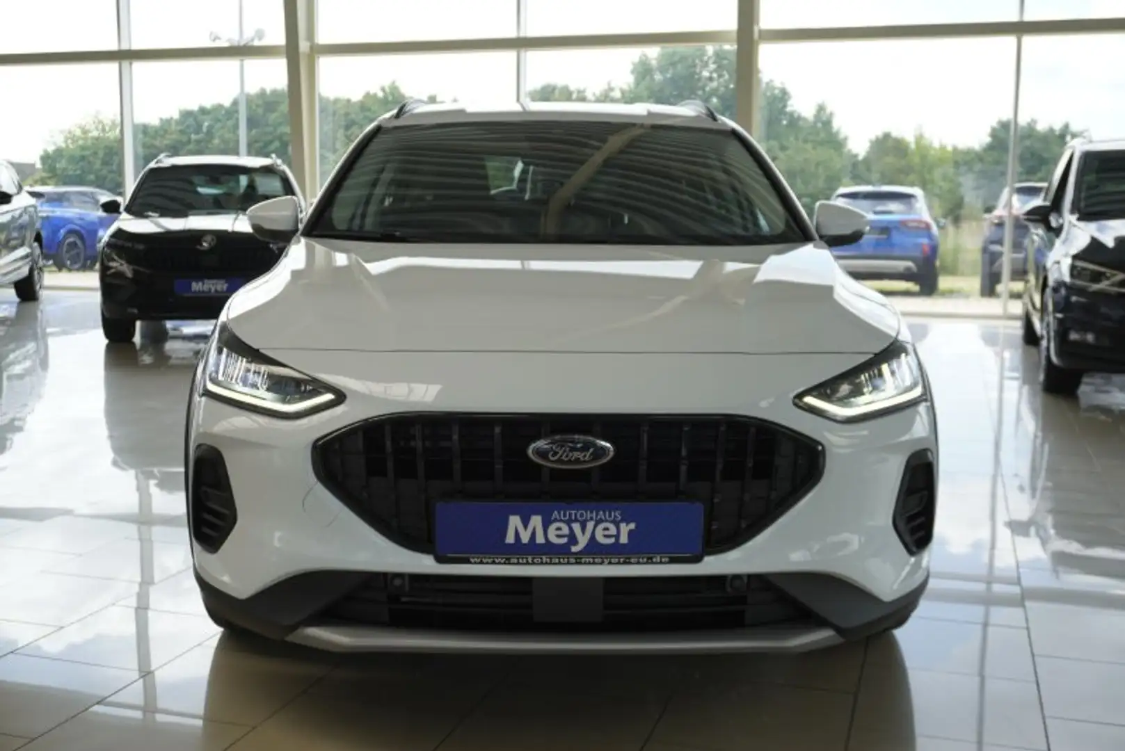 Ford Focus Active X 1,5 115PS aAHK/Navi/Kamera/Winterp.     * Bílá - 2