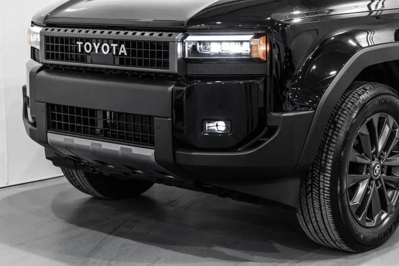 Toyota Land Cruiser снимка Toyota Land Cruiser