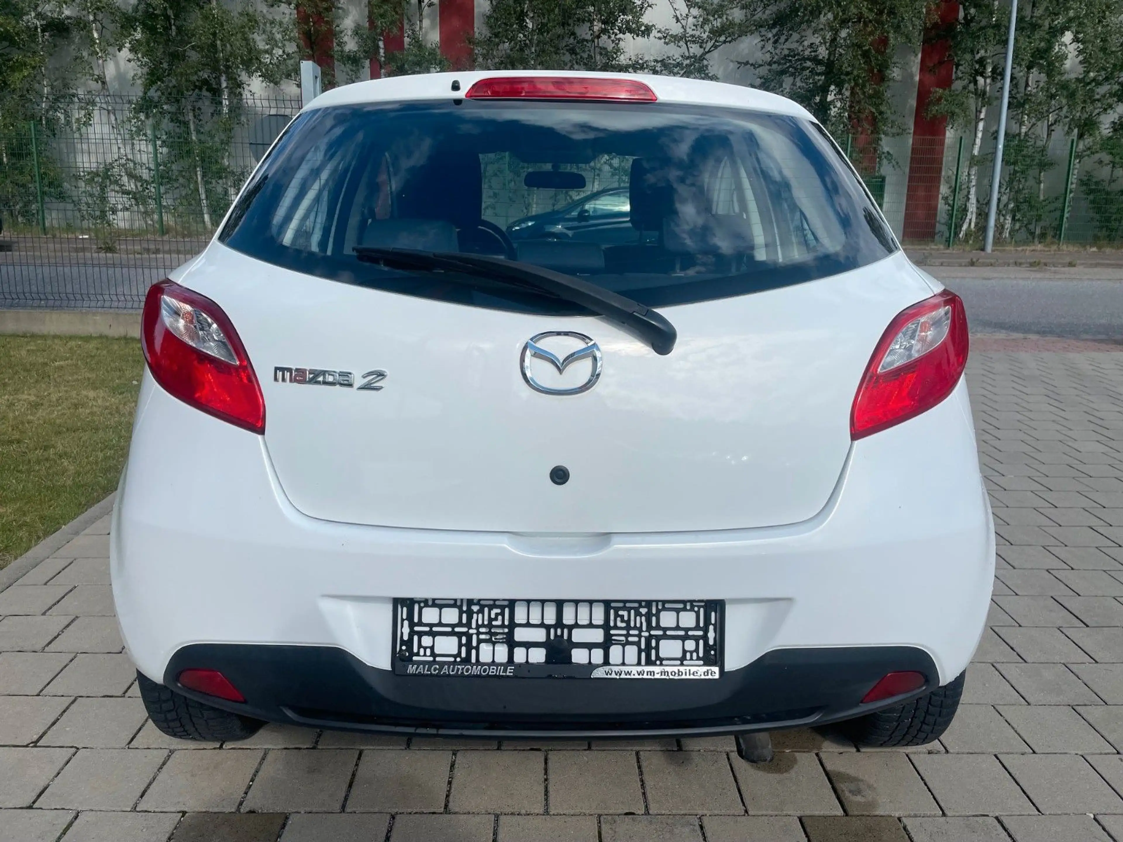 Mazda 2 Lim. 1.6 CD Center-Line(Tüv&Insp. neu/2 Hand) — photo 12