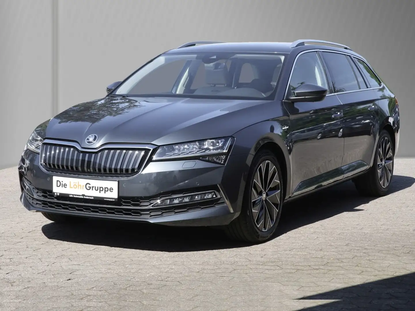 Skoda Superb Combi 1.4 TSI iV DSG L&K Grau - 2