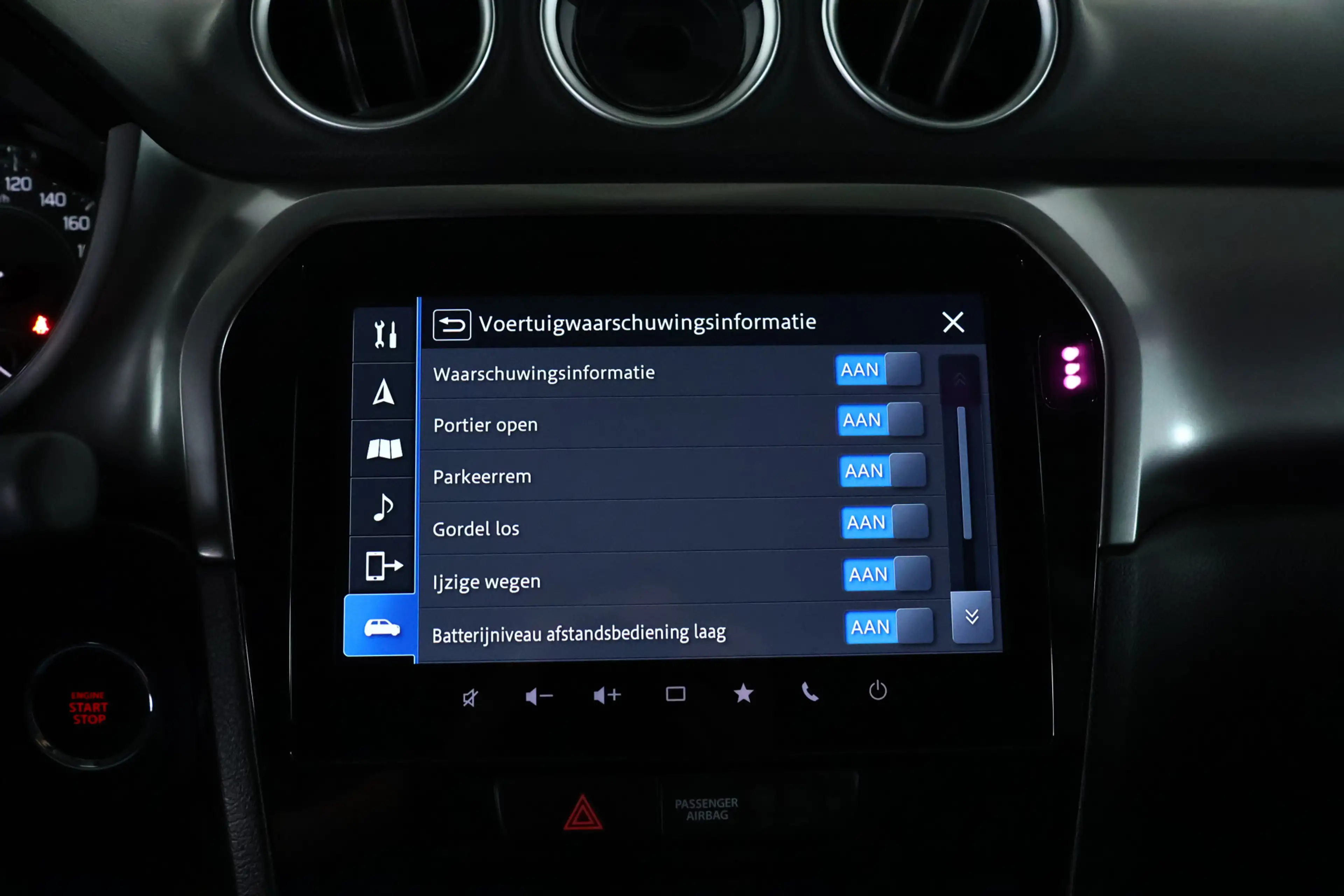Suzuki Vitara 1.4 Boosterjet Smart Hybrid Navi / ACC / Carplay / — photo 24
